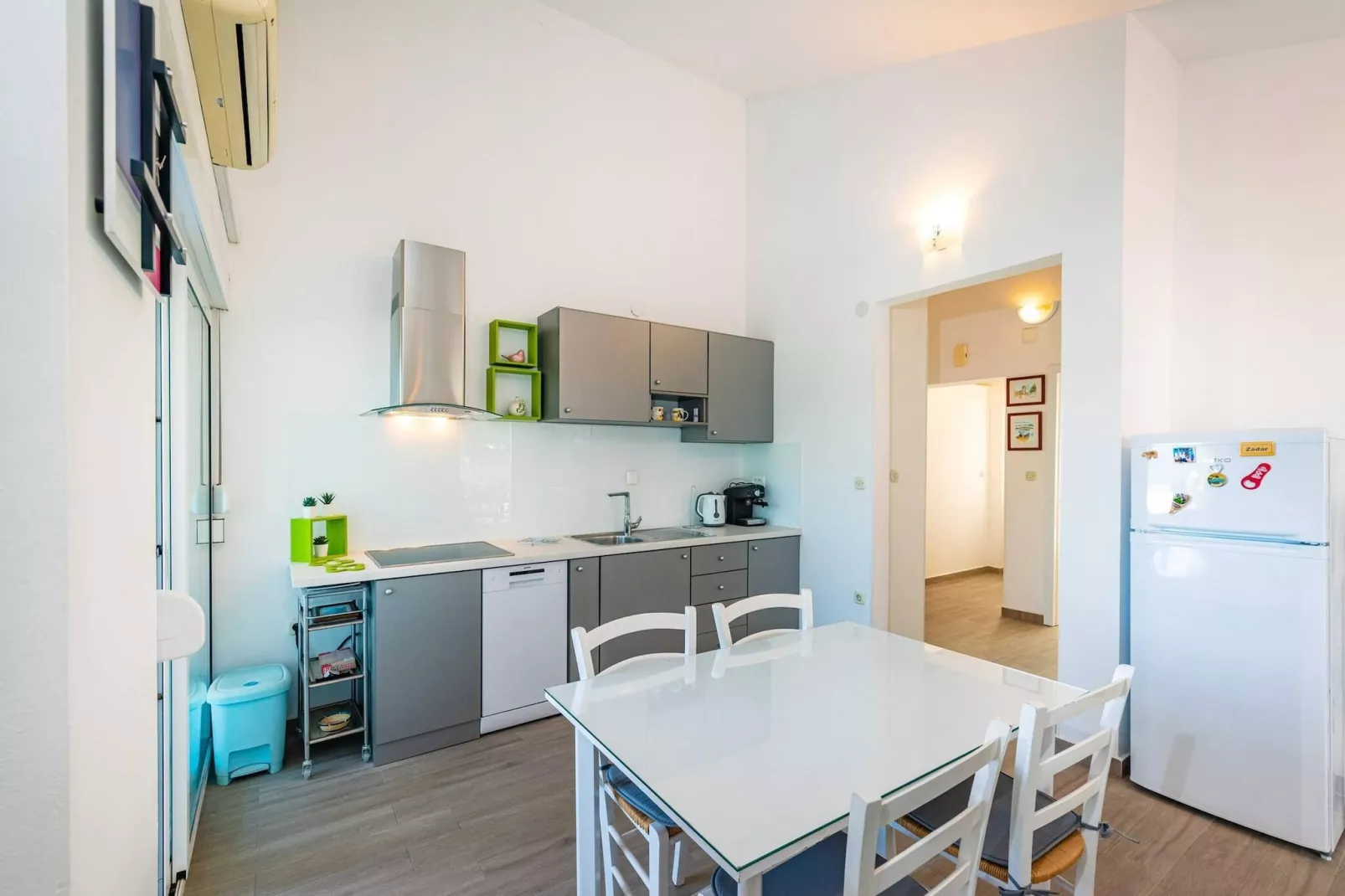 Sea view apartment Dajana-Keuken