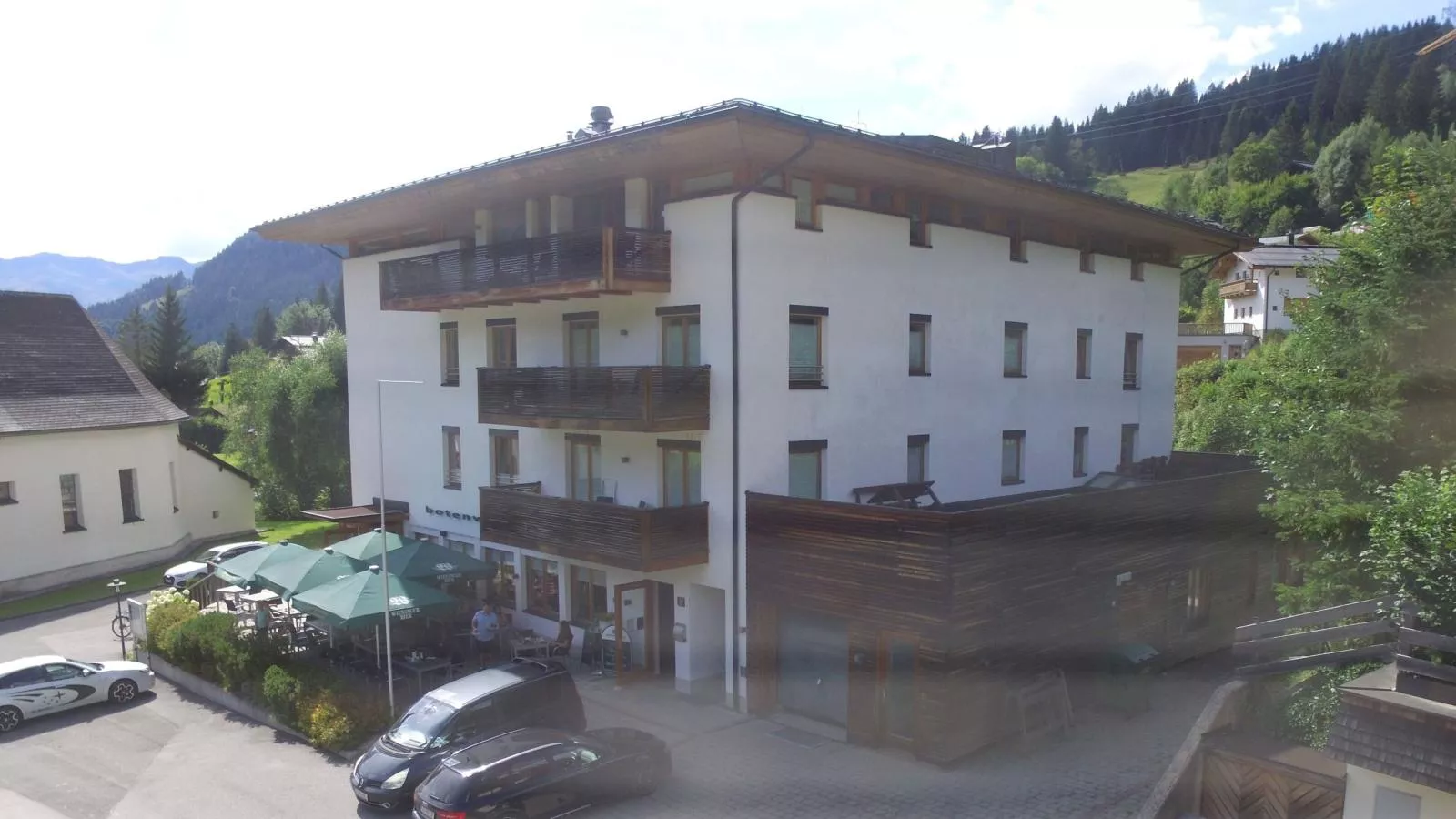 Kirchenstüberl-Buitenkant zomer