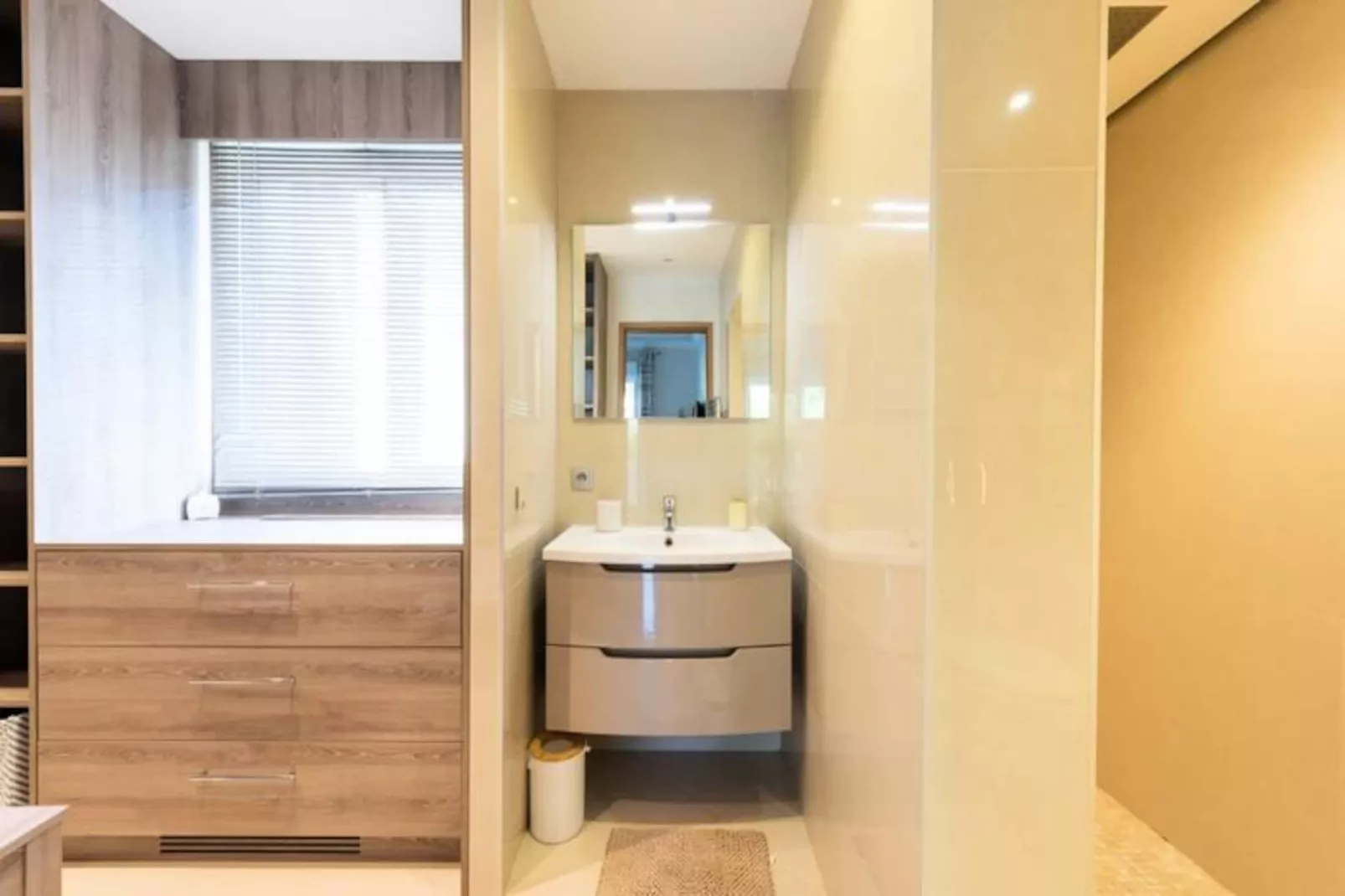 Résidence Villa 330m2, 6 Chambres, Piscine Chauff&eacute;e Jacuzzi - Niet-getagd