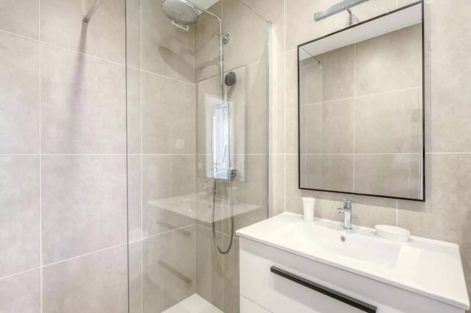 Résidence T2 Lumineux Avec Terrasse Et Vue Mer &ndash; Le Lavandou, Aiguebelle-Niet-getagd