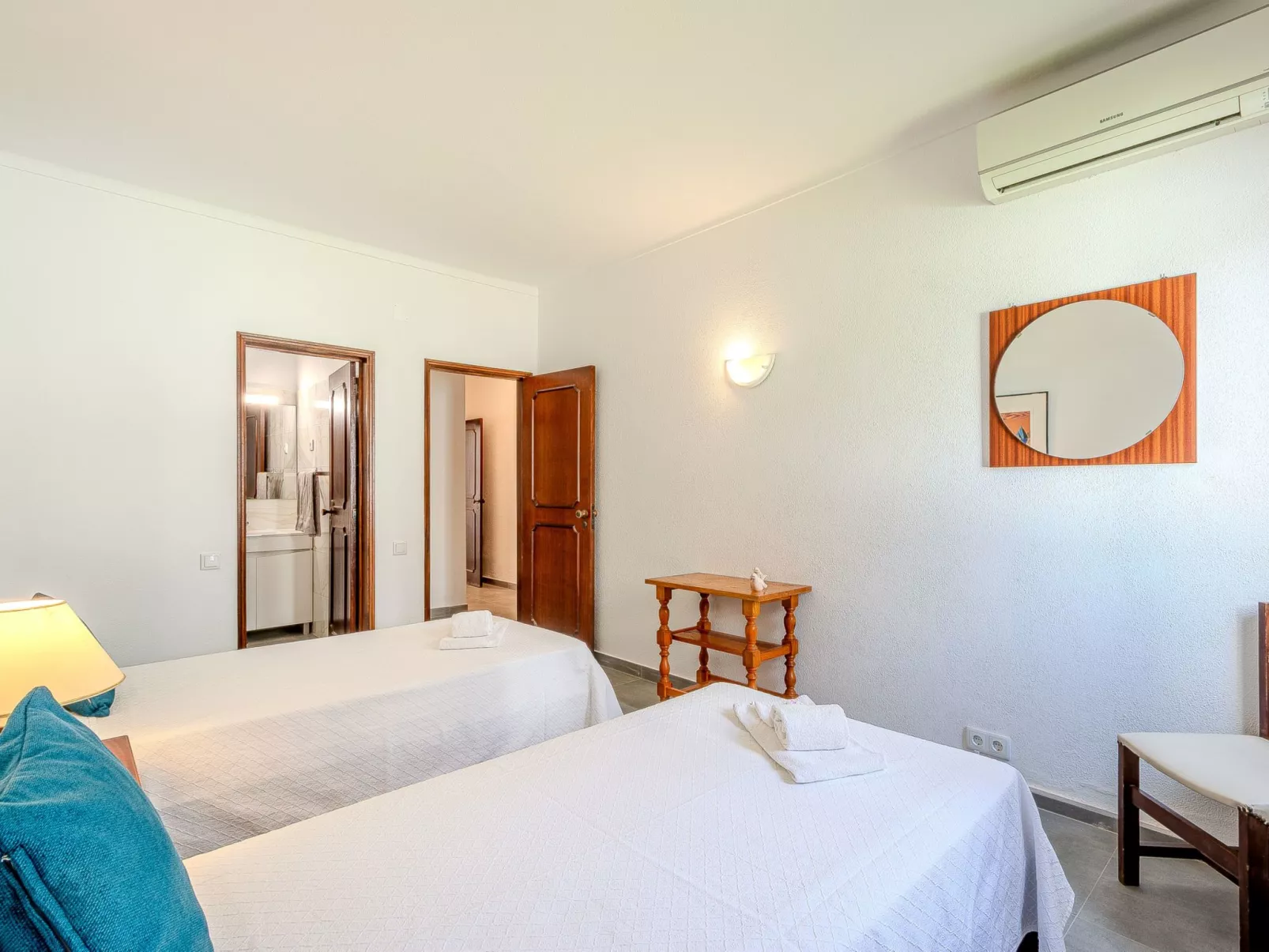 Amélia - Sunny Way-Binnen