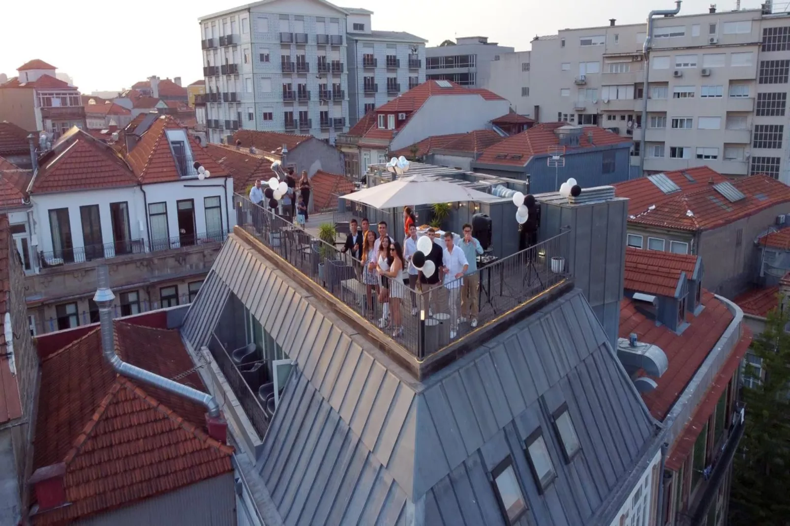 Iconic Nightlife Studio 304-Terras