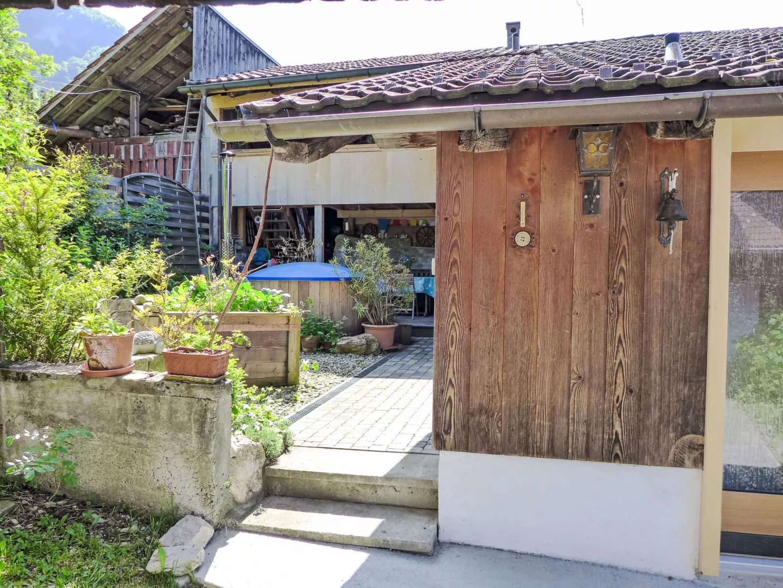 Beim Thor Gross-Buiten