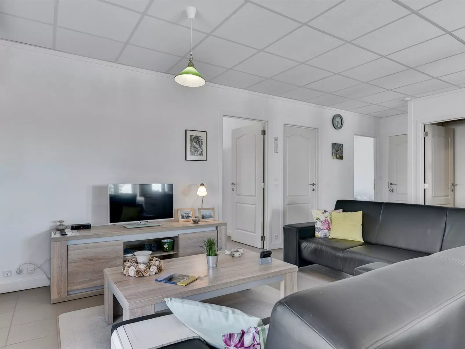 "Haralde" - 2.5km from the sea-Binnen