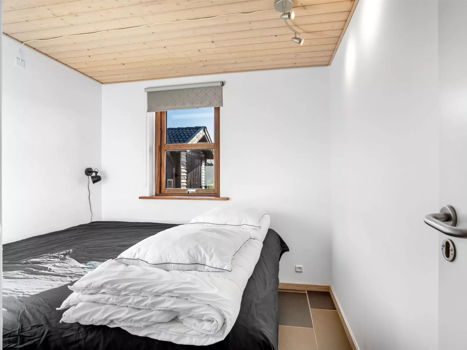 "Niela" - 800m from the sea-Binnen