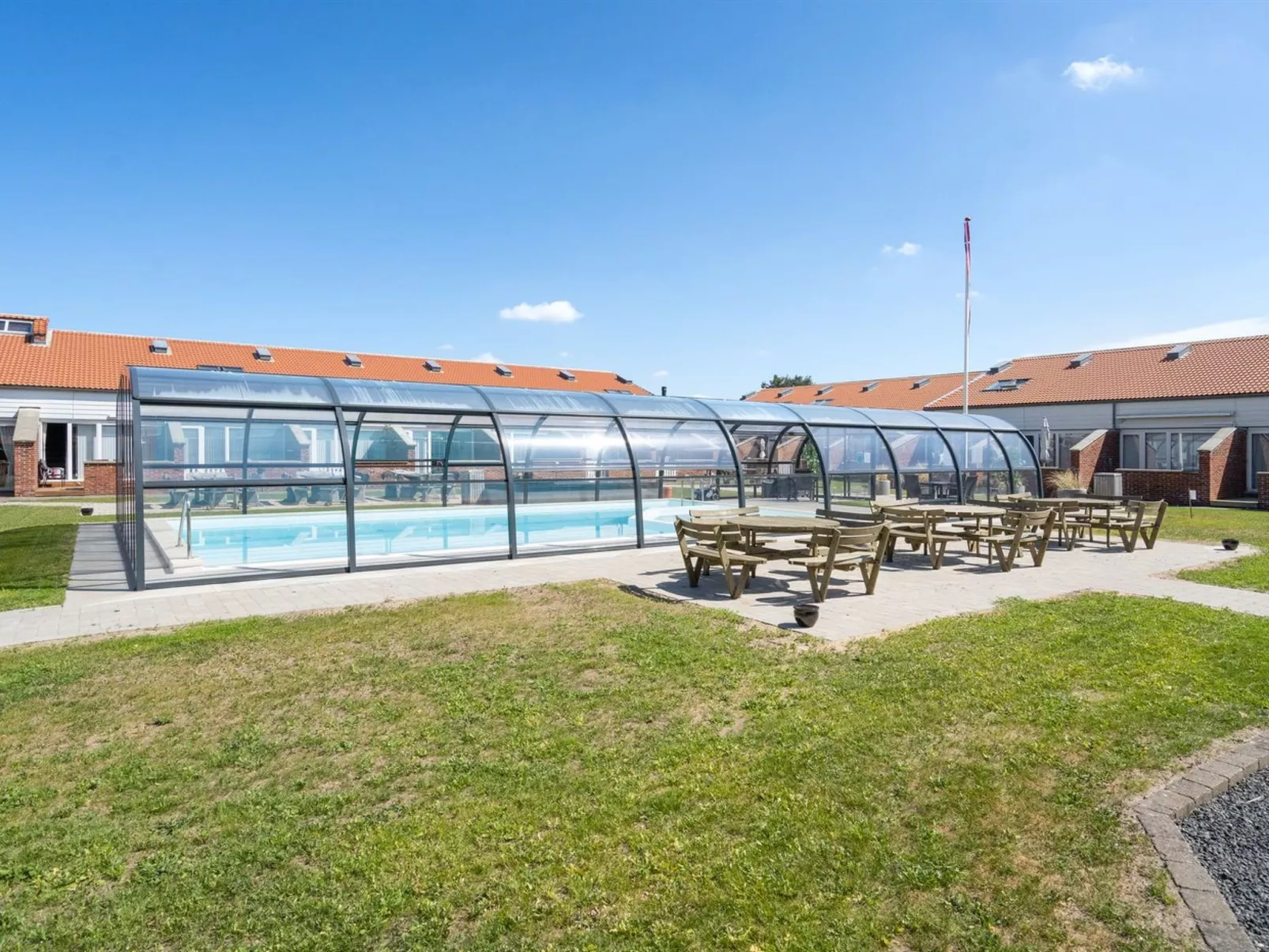 "Skarp" - 500m from the sea-Binnen