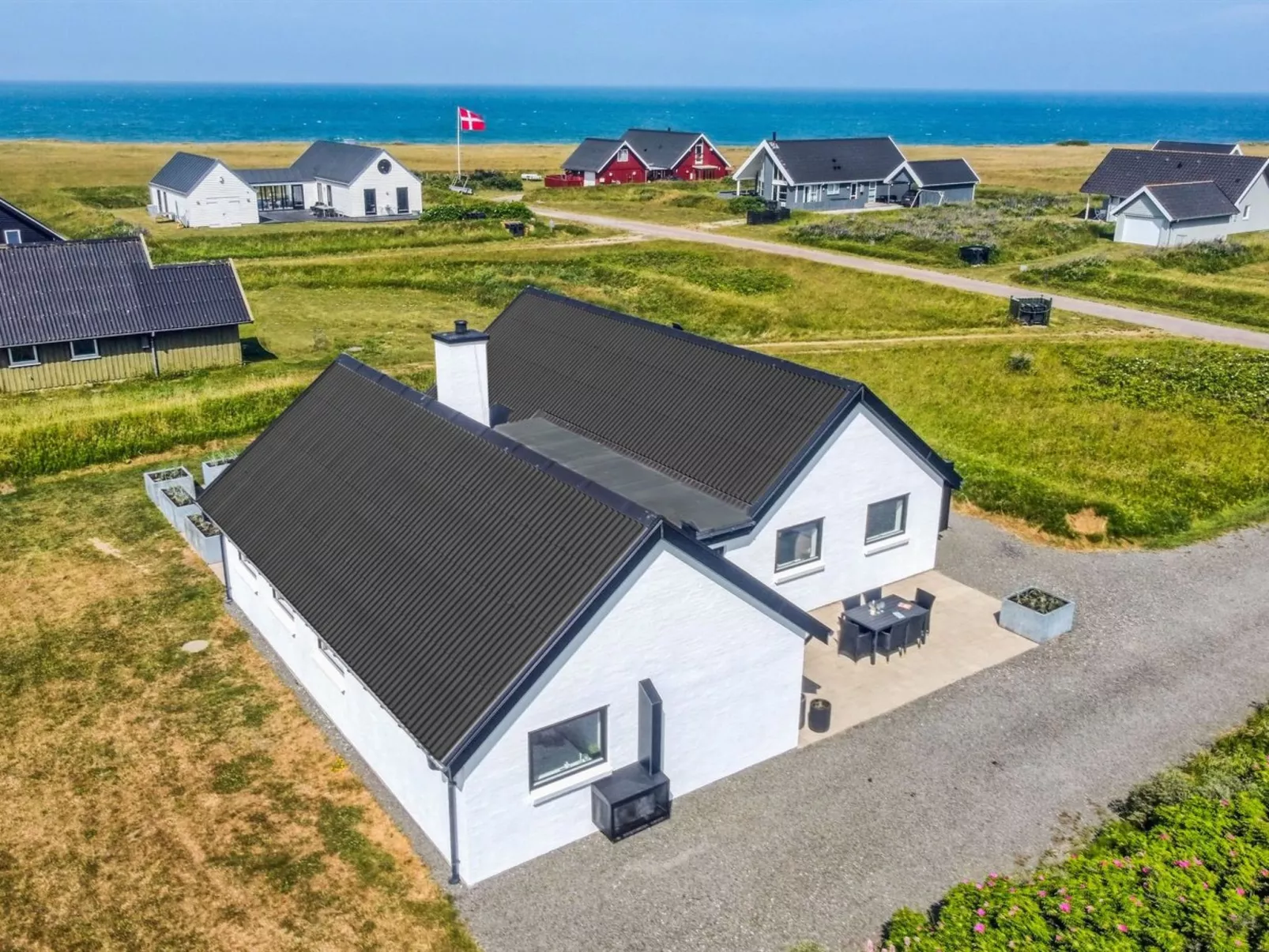 "Volfgang" - 250m from the sea-Buiten