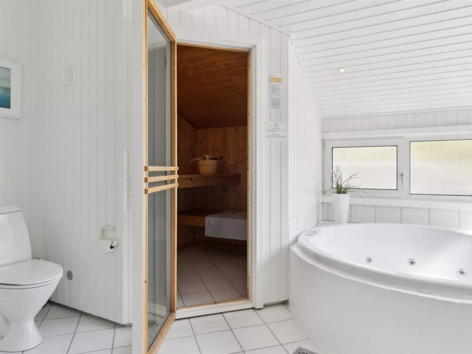 "Alyssa" - 300m from the sea-Binnen