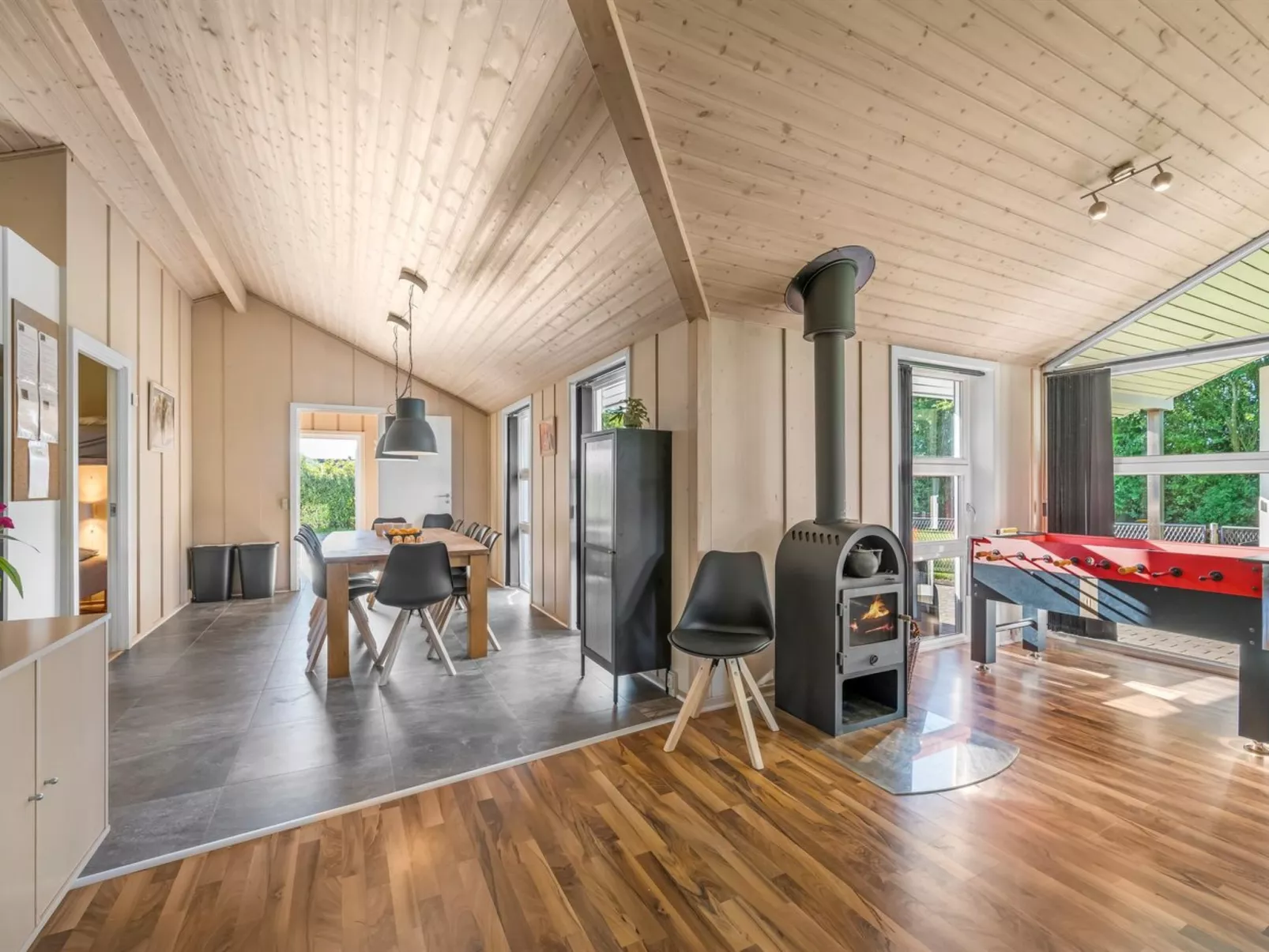 "Findus" - 1.2km to the fjord-Binnen