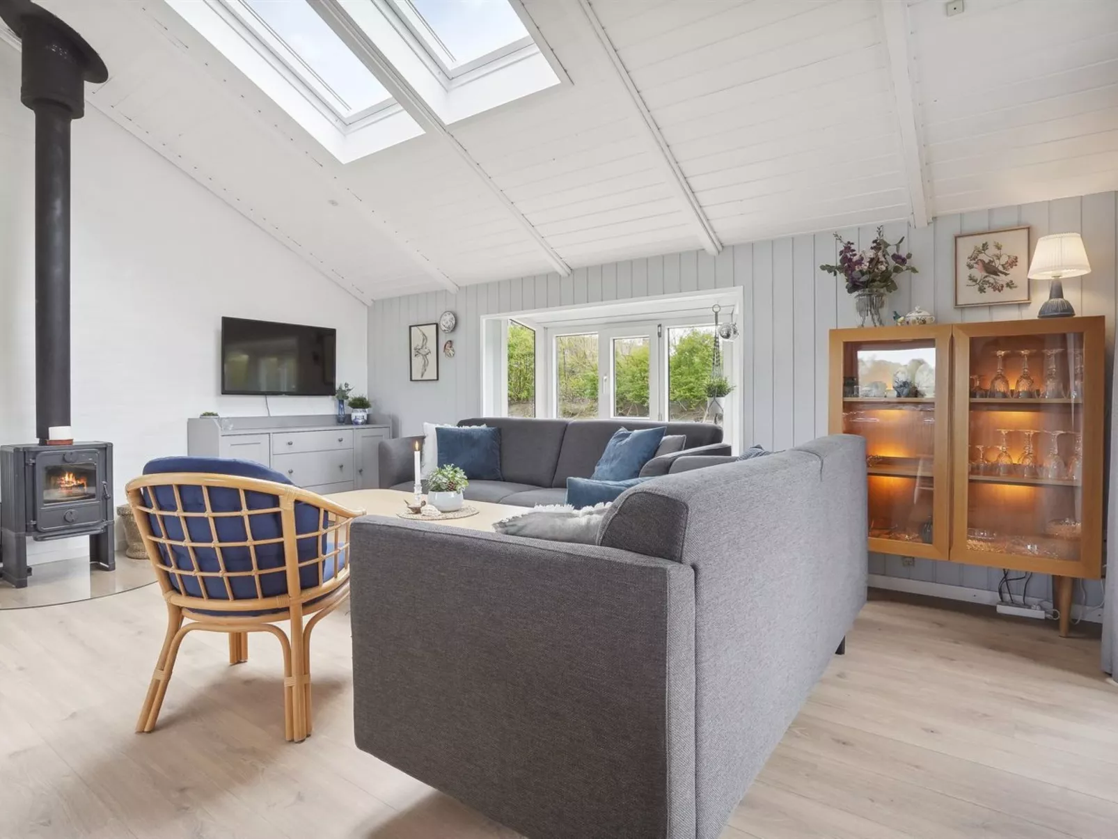 "Petrus" - 750m from the sea-Binnen