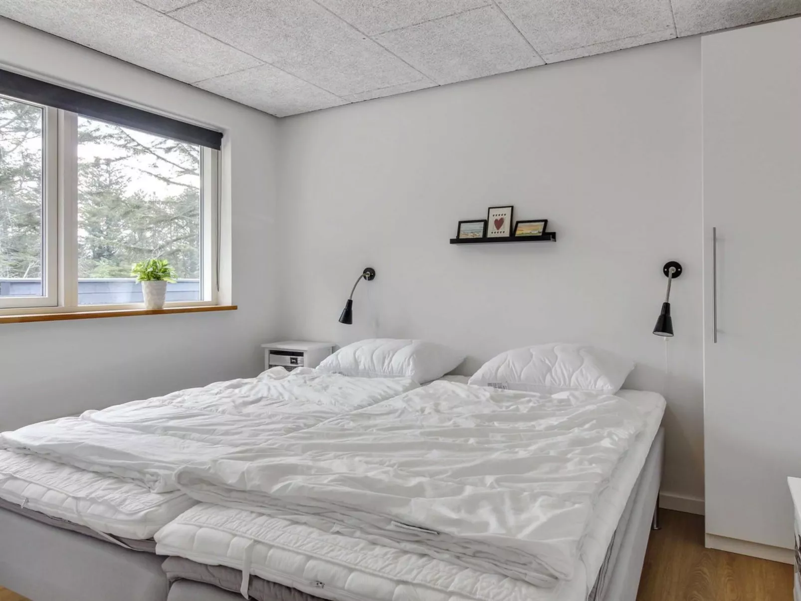 "Minna" - 975m from the sea-Binnen