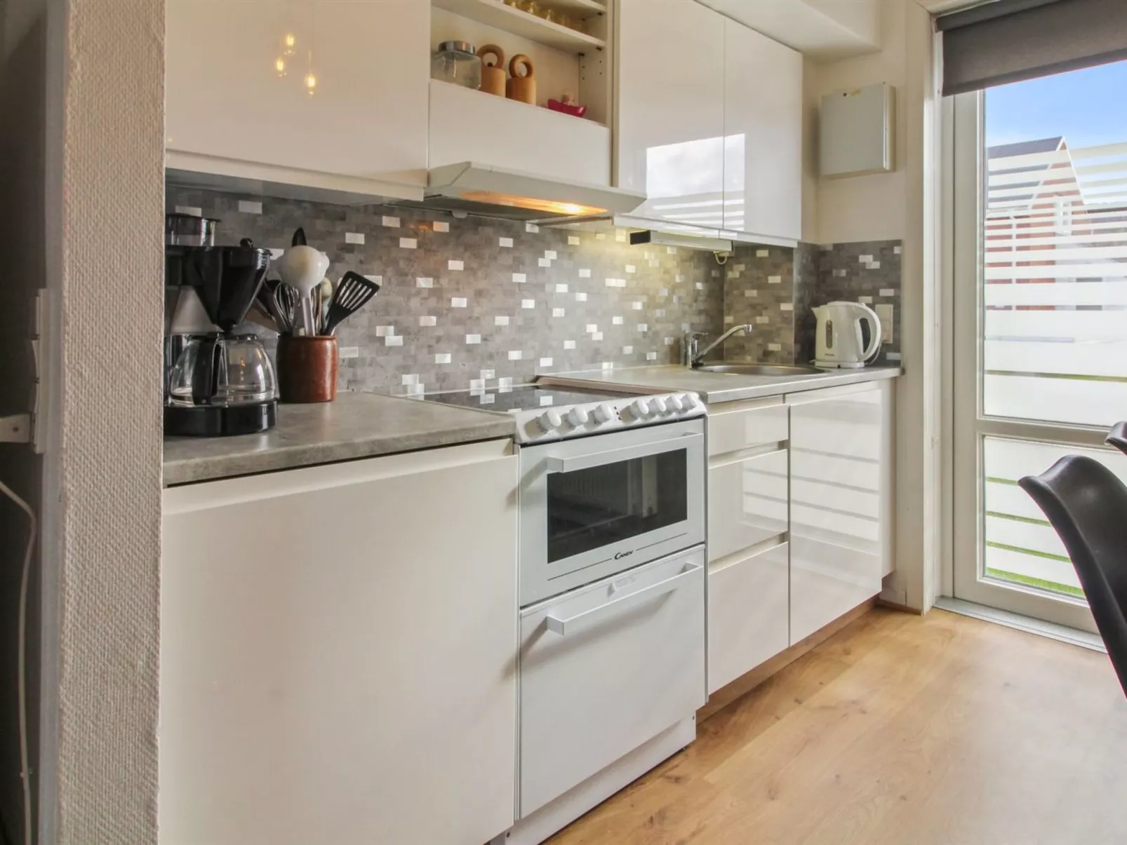 "Odger" - 2.3km from the sea-Binnen