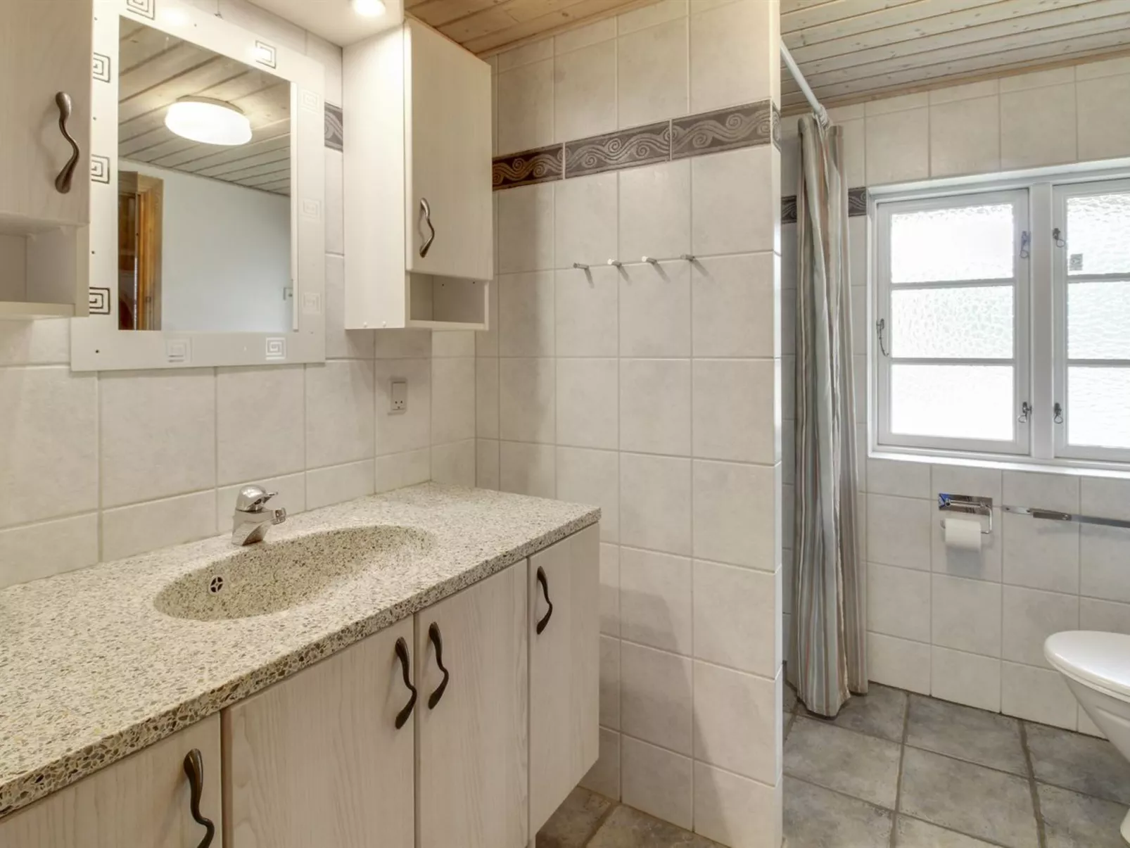 "Volmar" - 3.5km from the sea-Binnen