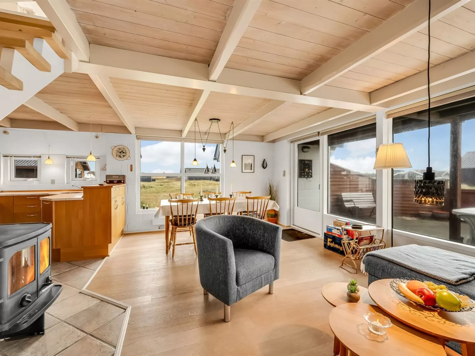 "Eringisl" - 50m from the sea-Binnen