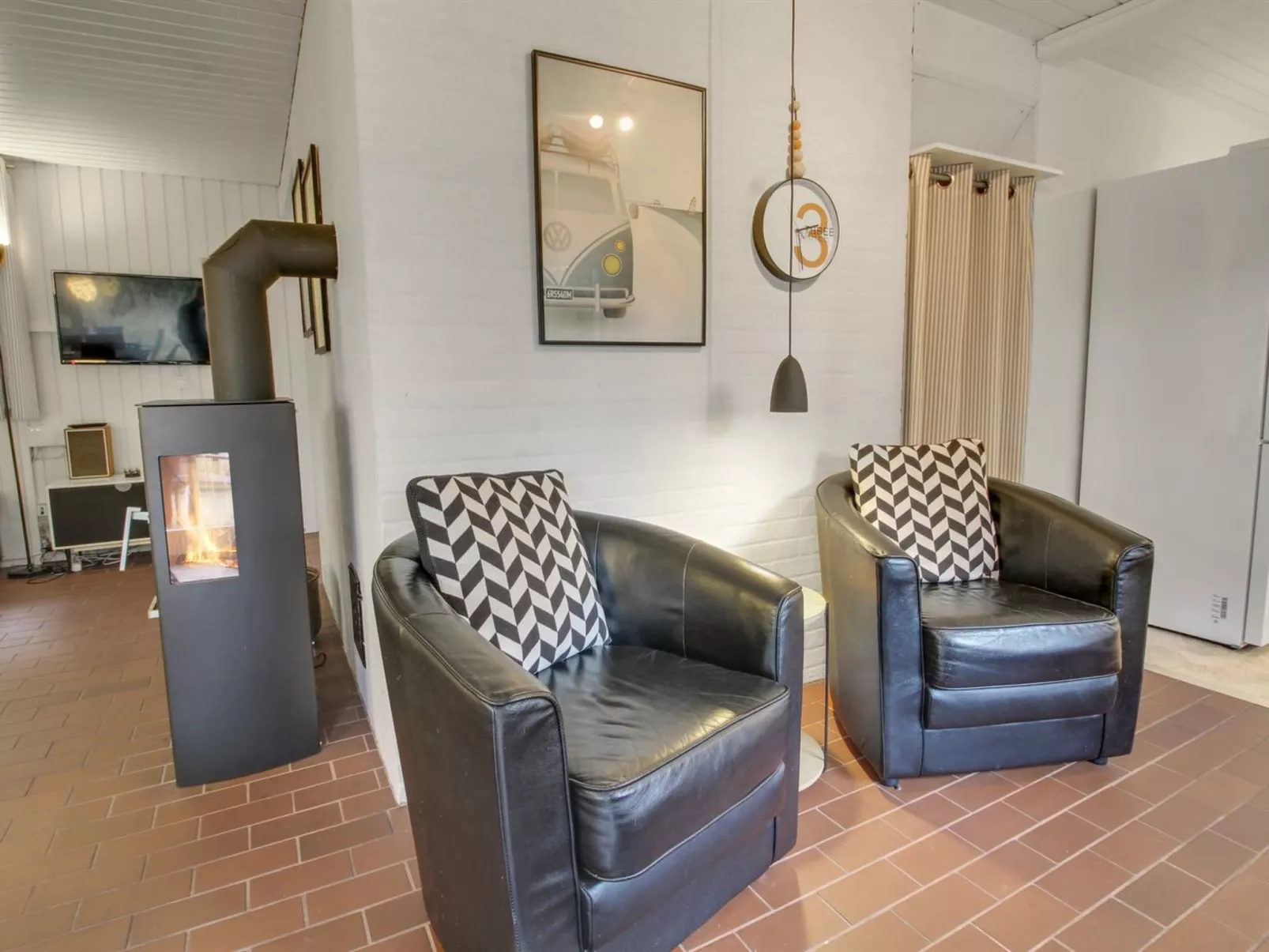 "Emilla" - 3.8km from the sea-Binnen