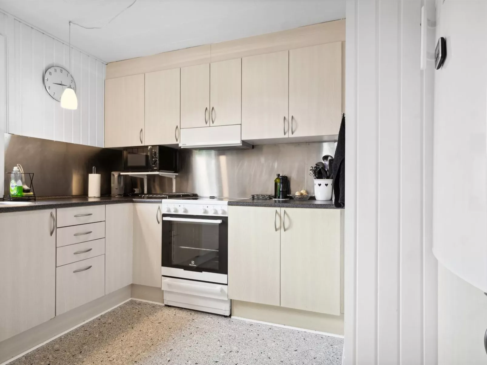 "Haralda" - 300m from the sea-Binnen