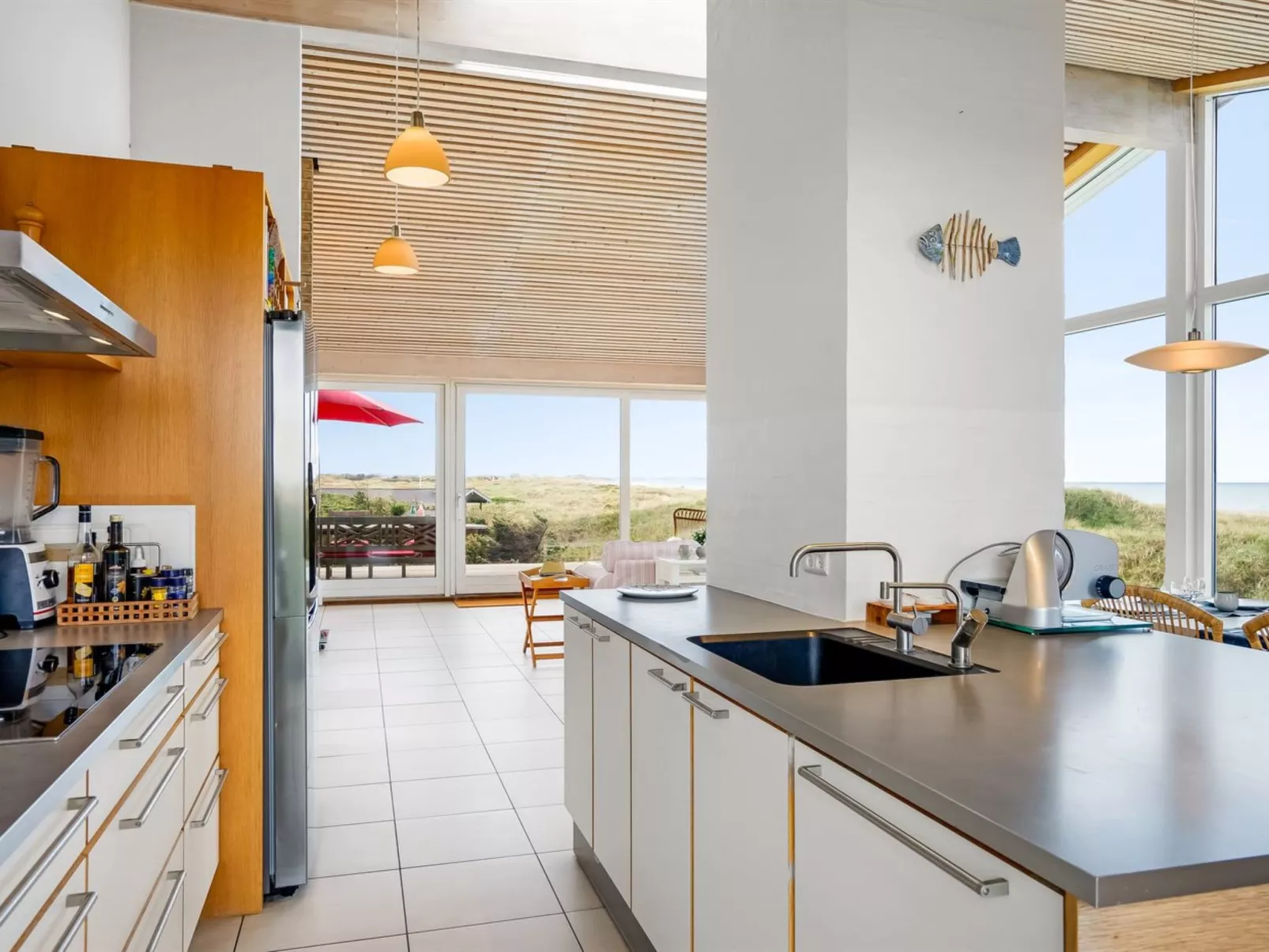 "Tinea" - 50m from the sea-Binnen