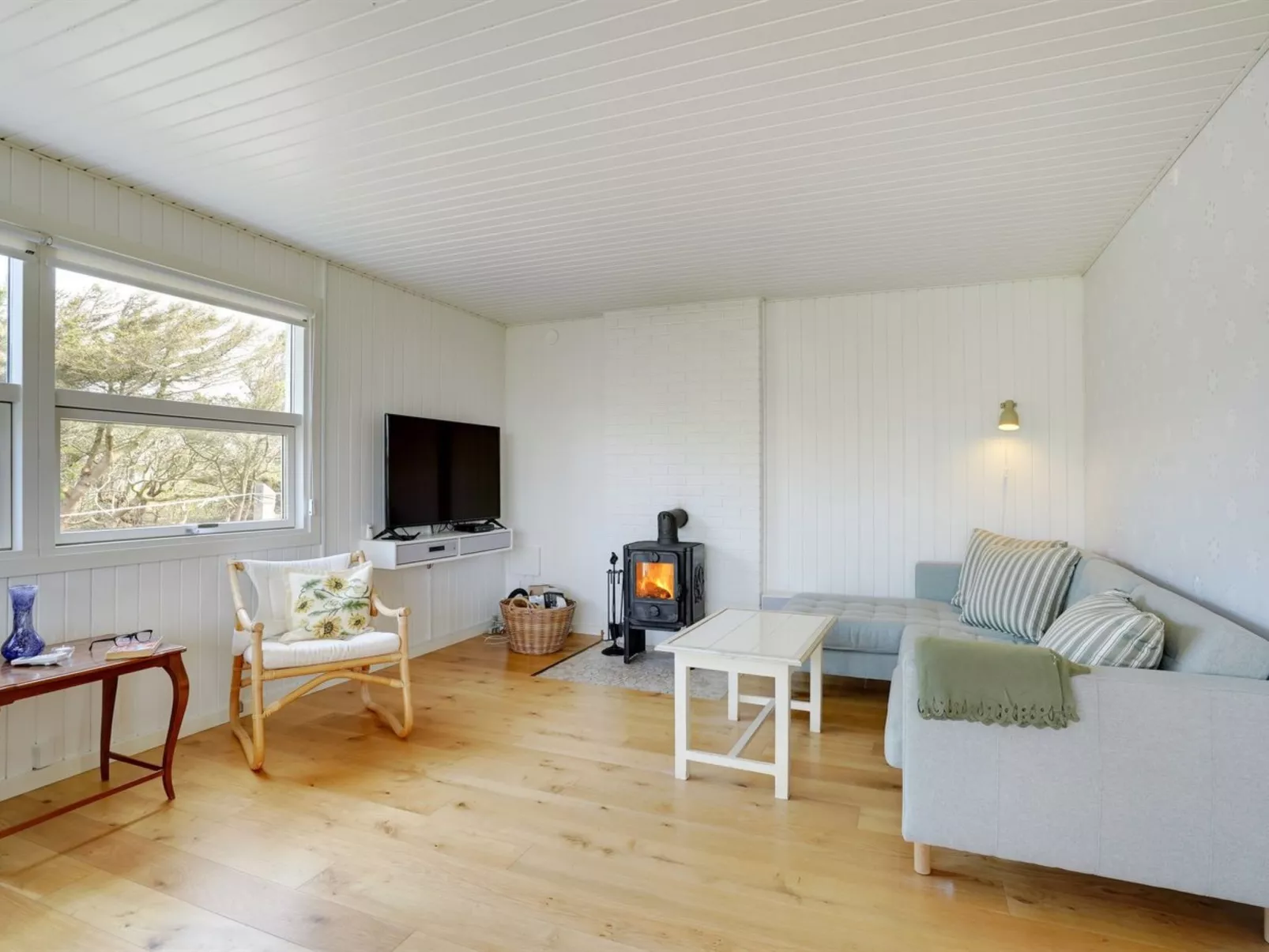 "Vilja" - 150m from the sea-Binnen