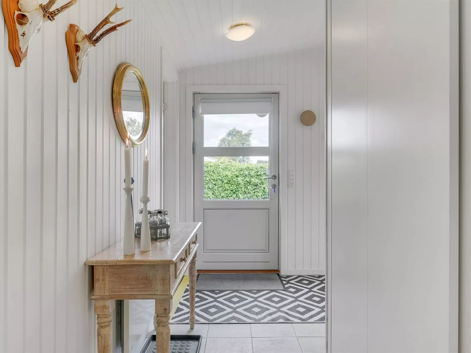 "Elain" -  from the sea-Binnen