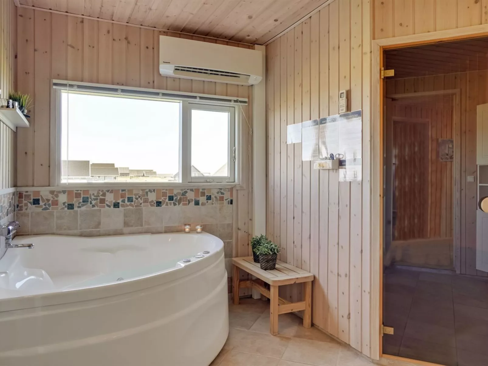 "Hedy" - 150m from the sea-Binnen