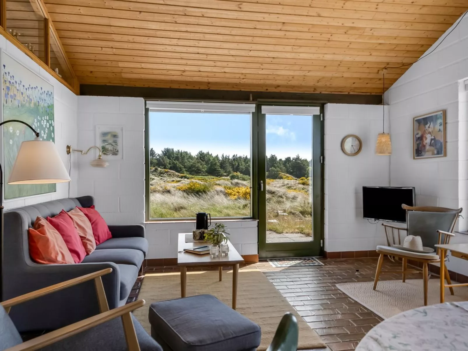 "Ehawee" - 350m from the sea-Binnen