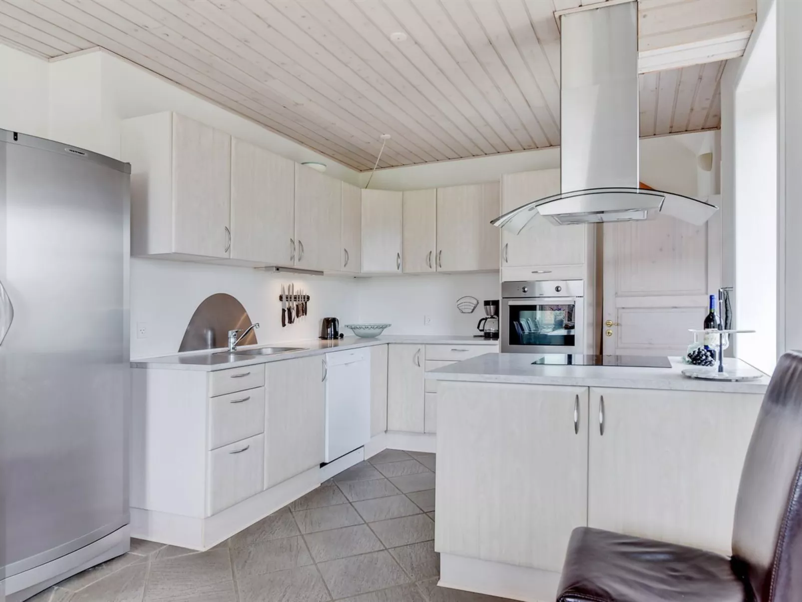 "Matthias" - 400m to the fjord-Binnen