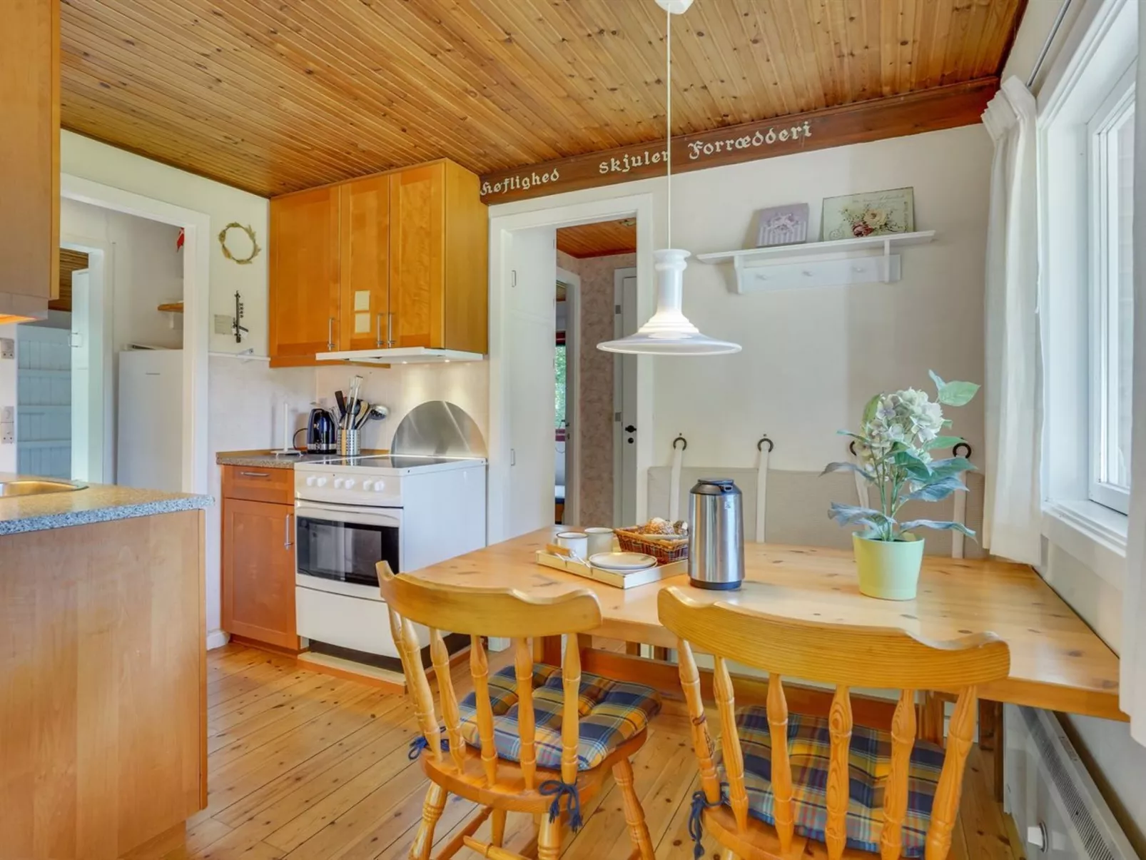 "Rahilka" - 700m from the sea-Binnen