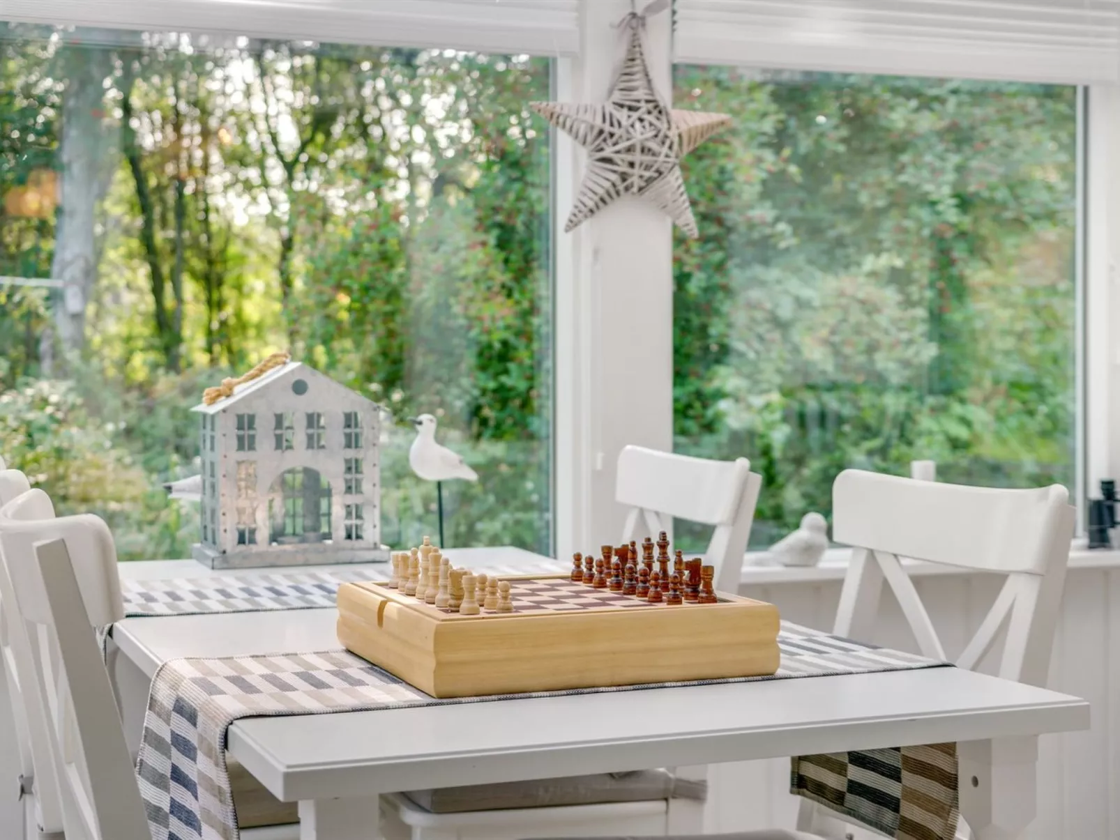 "Arnborg" - 2km from the sea-Binnen