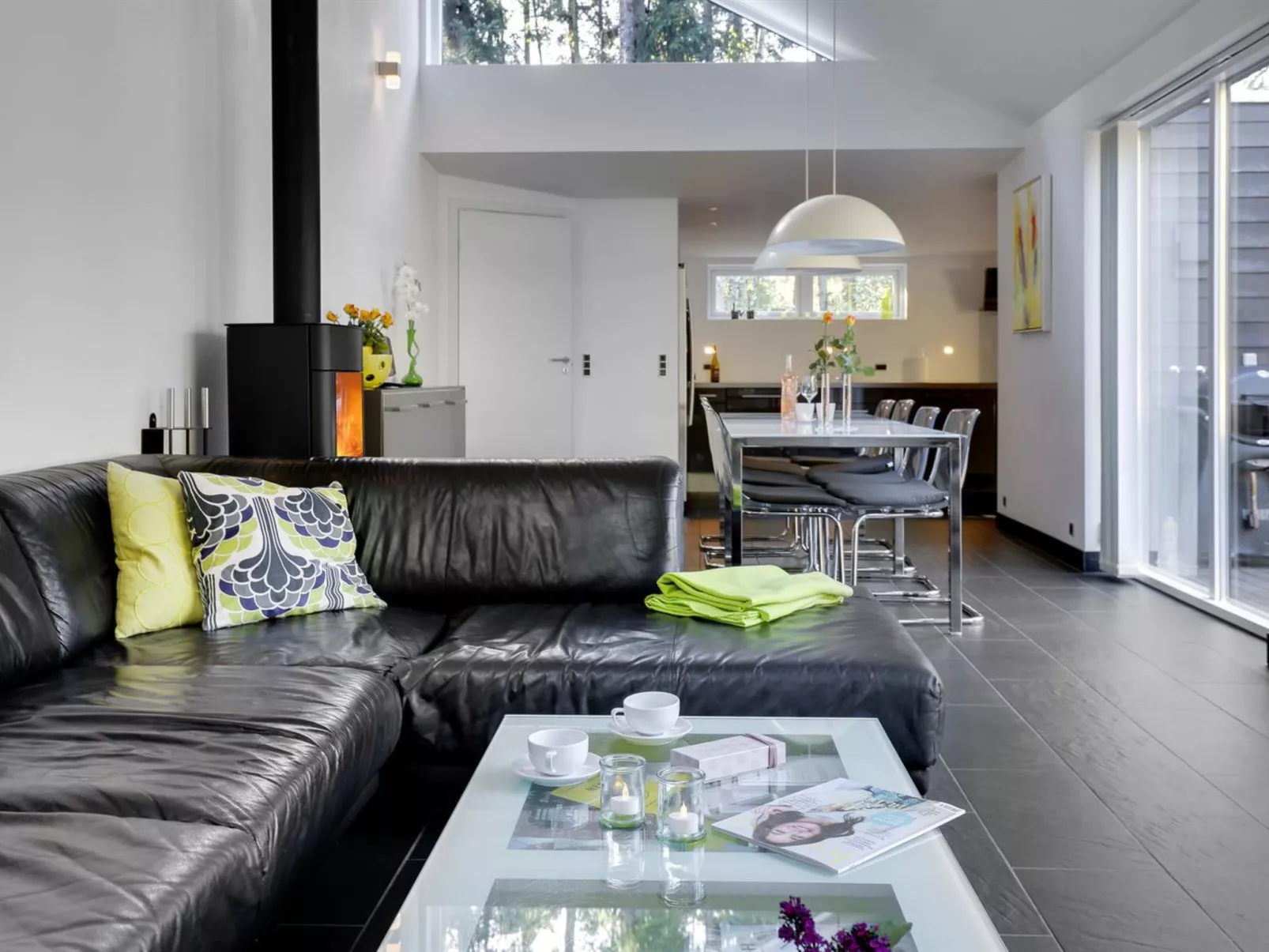 "Elza" - 800m from the sea-Binnen