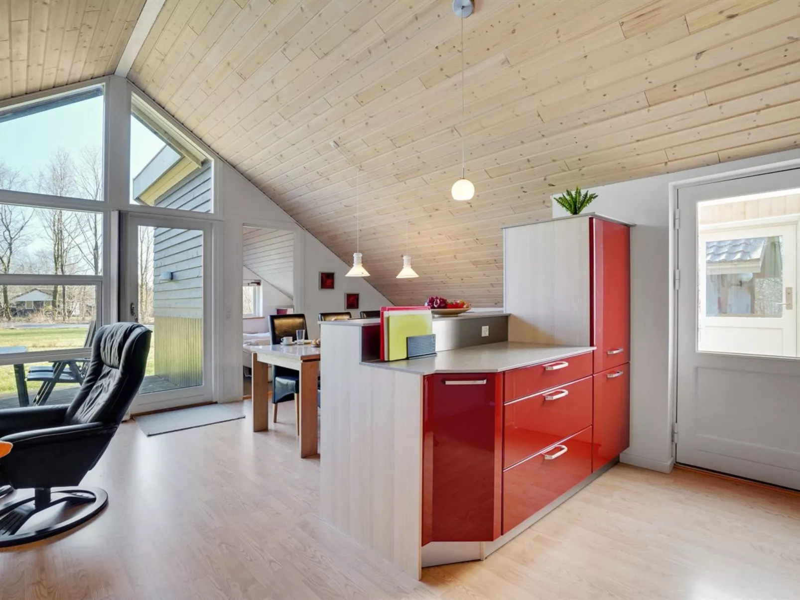 "Tiia" - 29km from the sea-Binnen