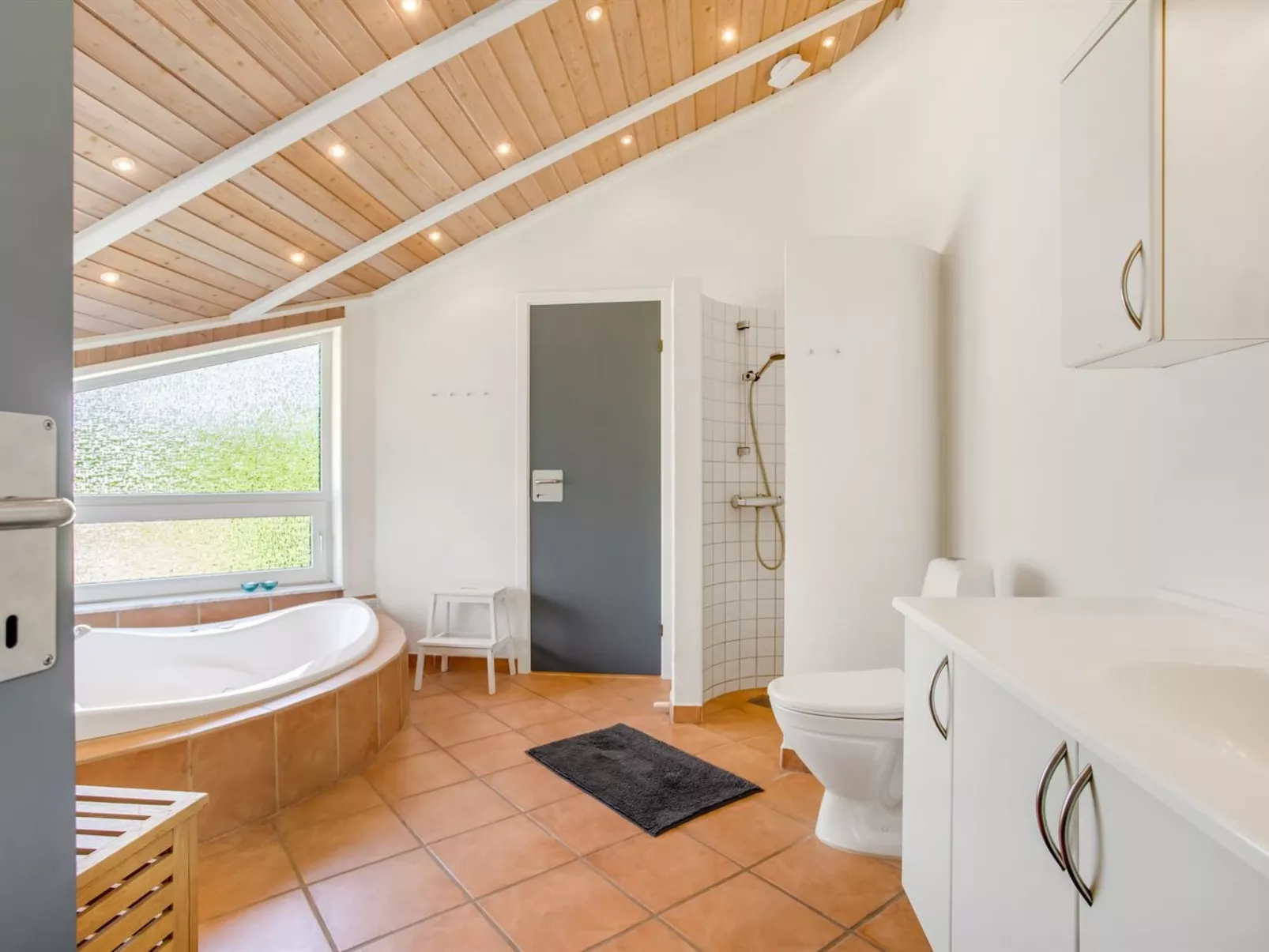 "Winder" - 1.3km from the sea-Binnen