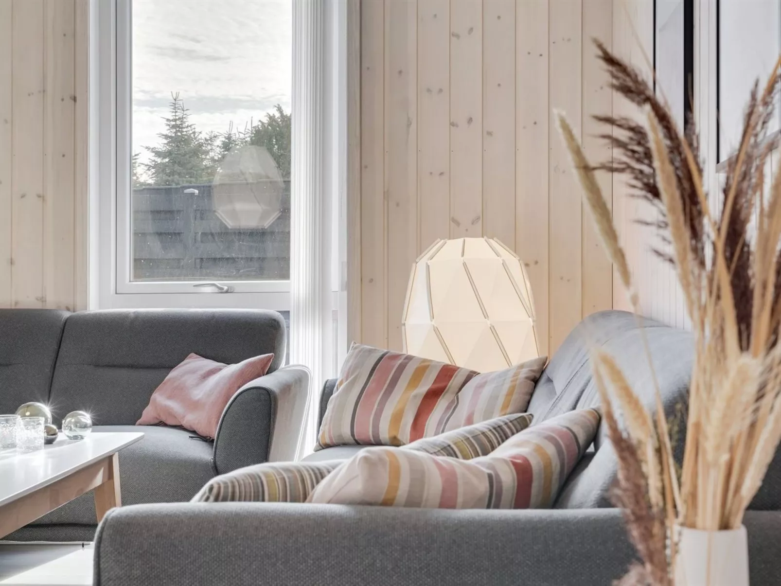 "Swavi" -  from the sea-Binnen