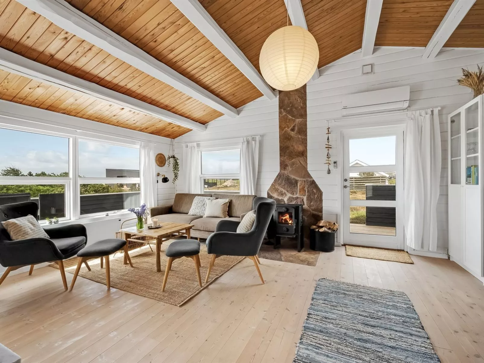 "Arbnora" - 400m from the sea-Binnen