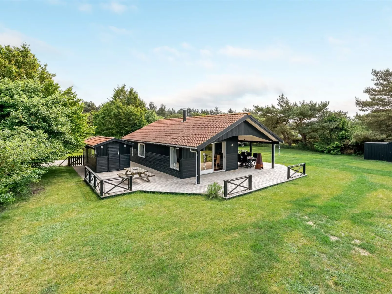 "Allie" - 150m from the sea-Buiten