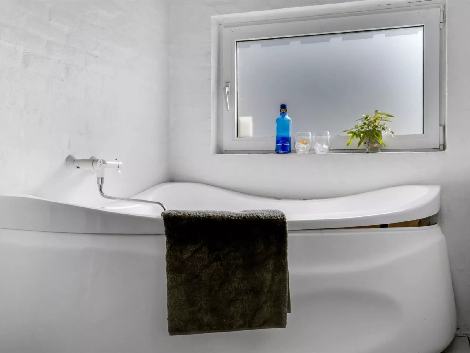 "Aponi" - 400m from the sea-Binnen