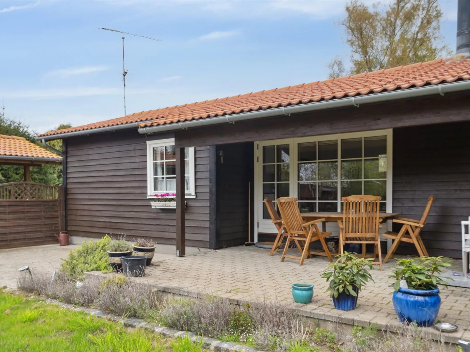 "Undis" - 660m from the sea-Buiten