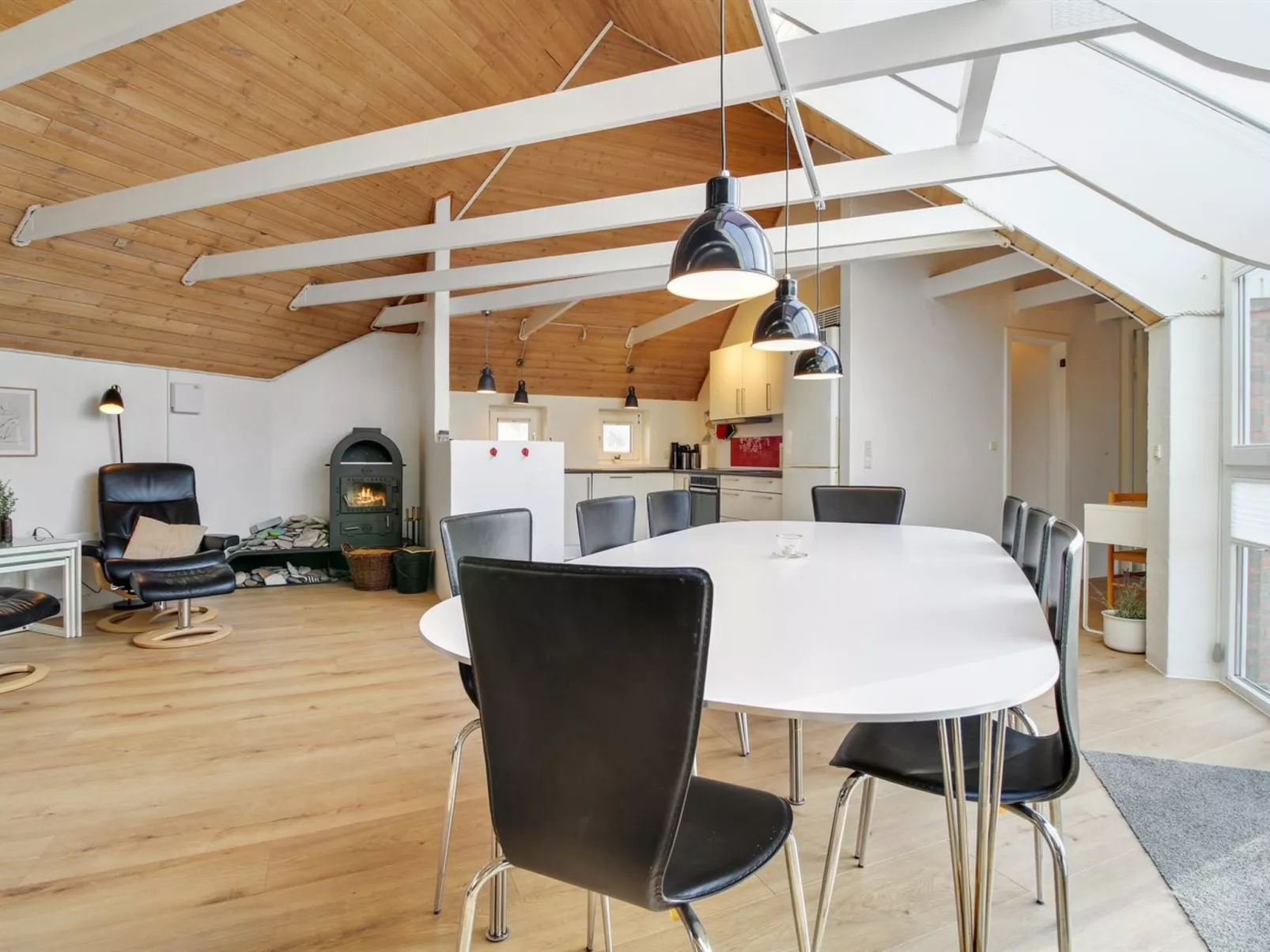 "Alexia" - 300m from the sea-Binnen