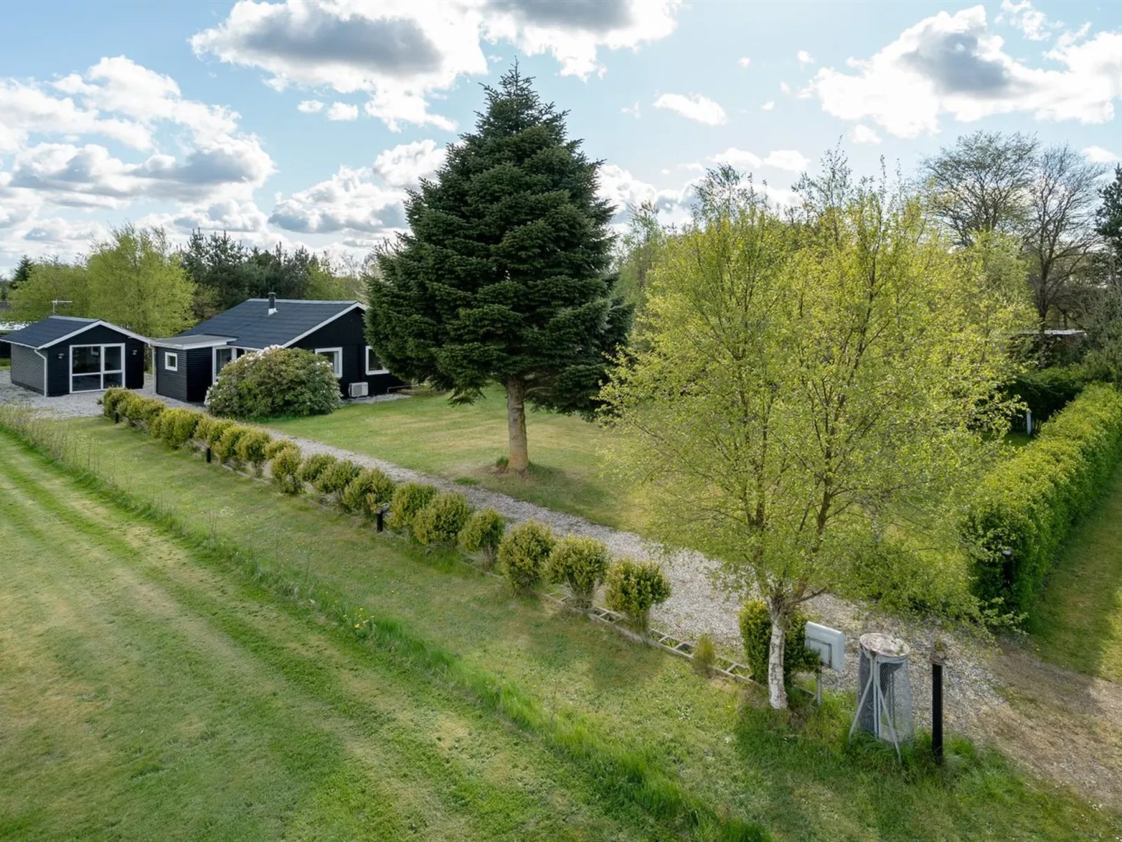 "Akira" - 500m to the fjord-Buiten