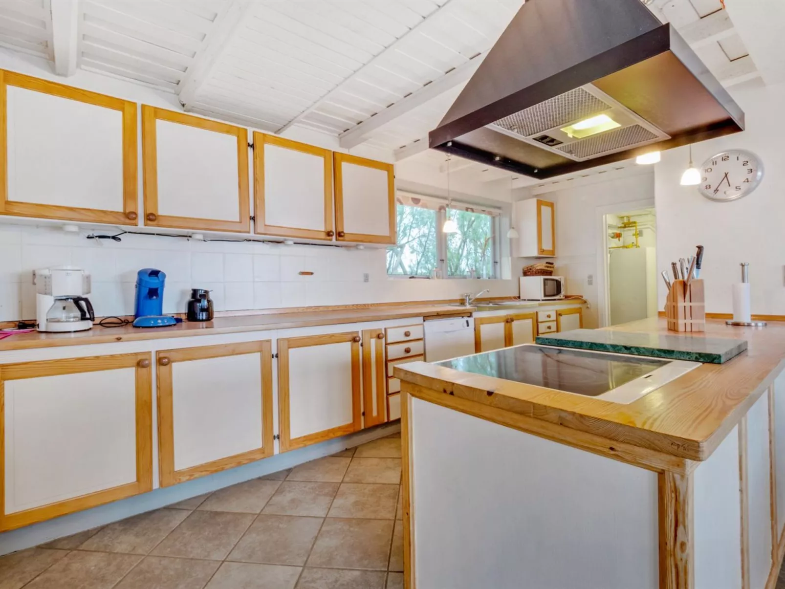 "Emmie" - 50m to the fjord-Binnen