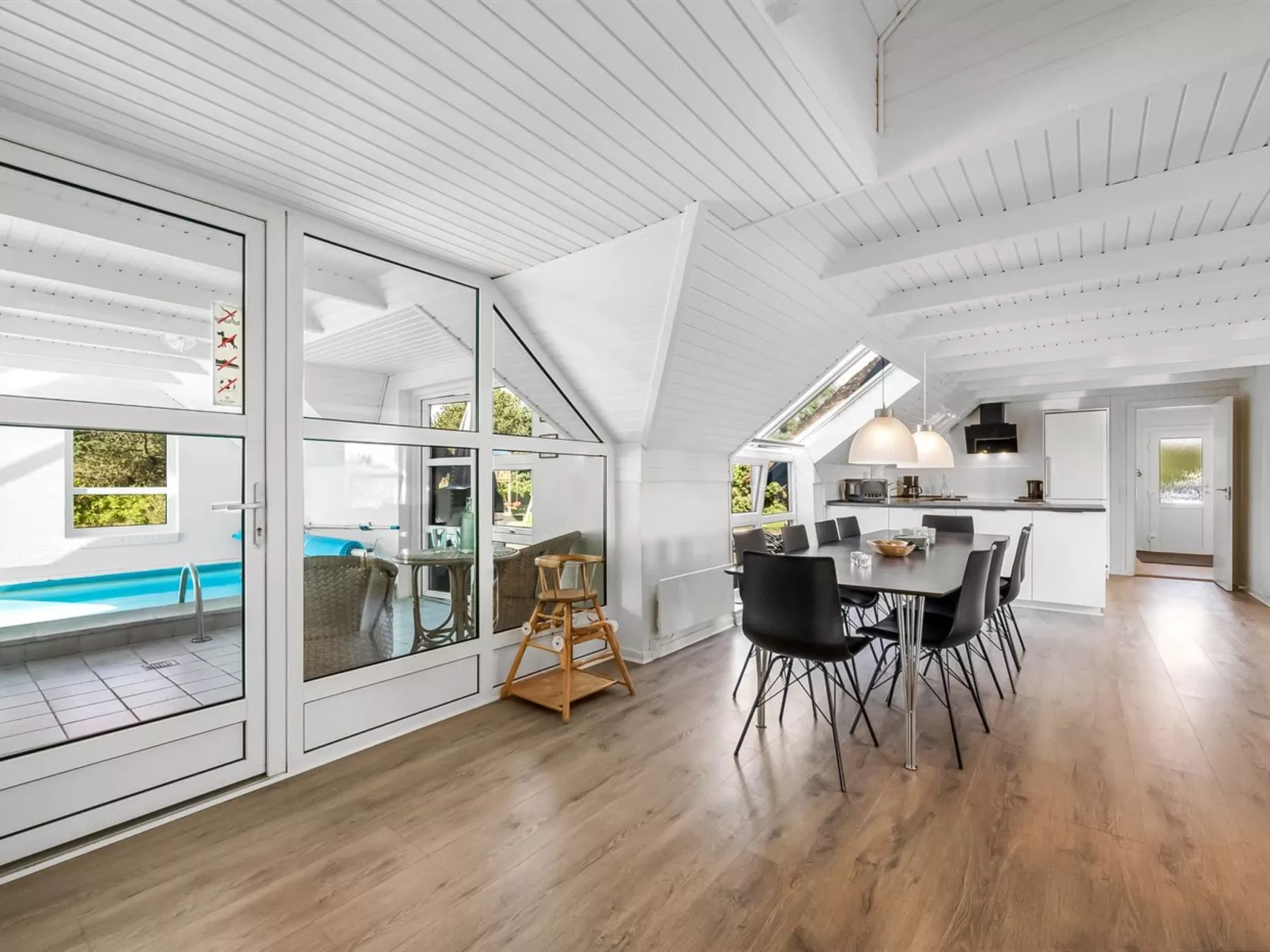 "Ruse" - 500m from the sea-Binnen