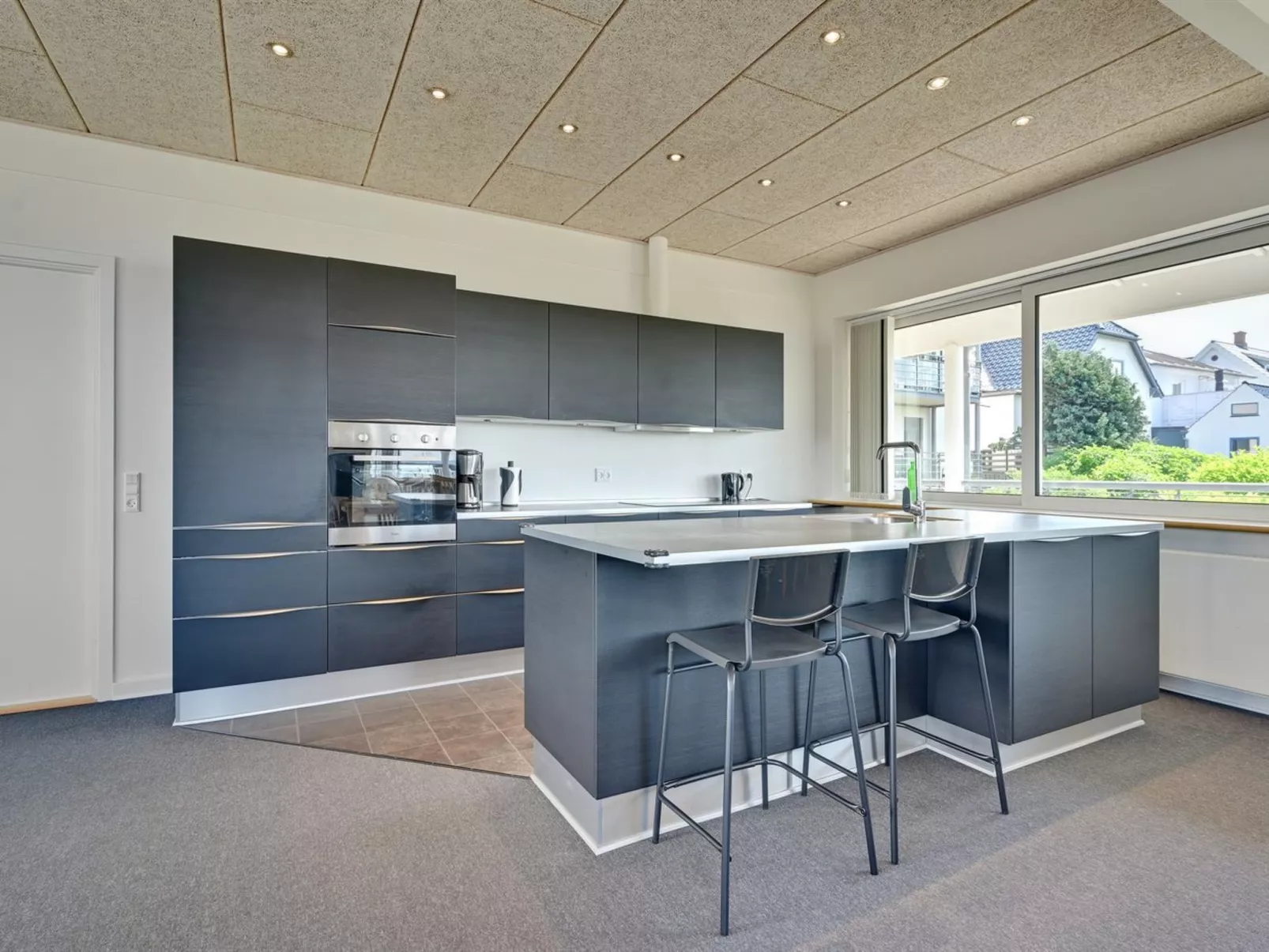 "Irma" - 25m from the sea-Binnen