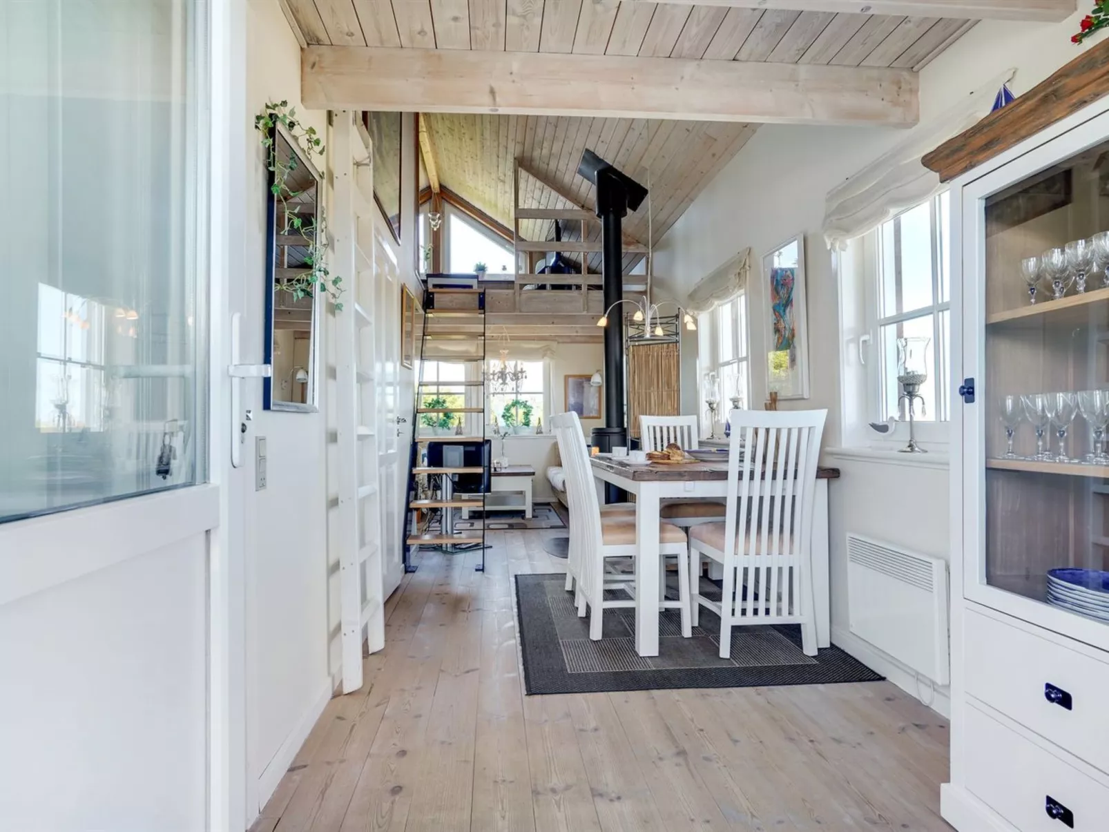 "Byrial" - 200m from the sea-Binnen