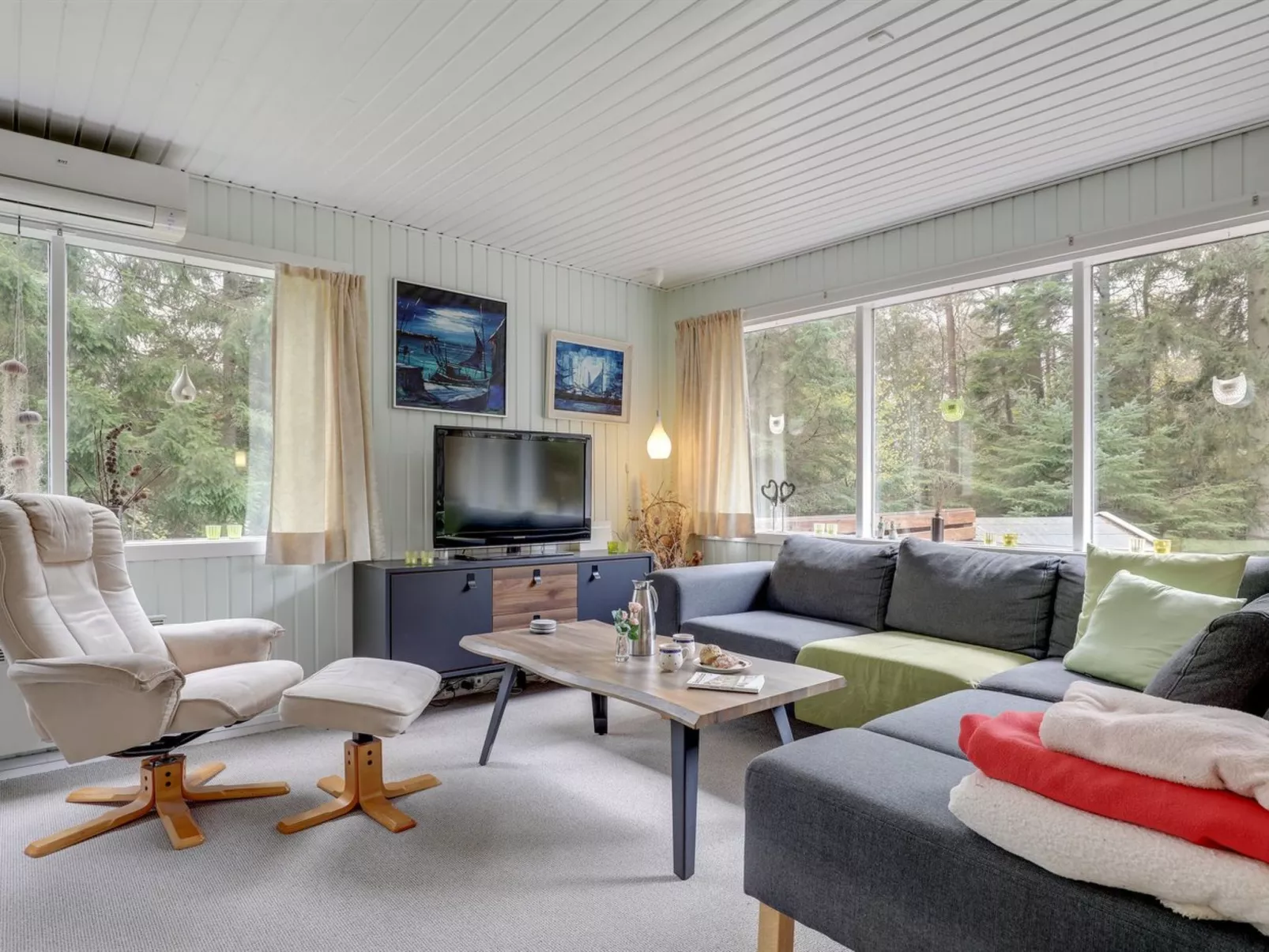 "Jaarne" - 800m from the sea-Binnen