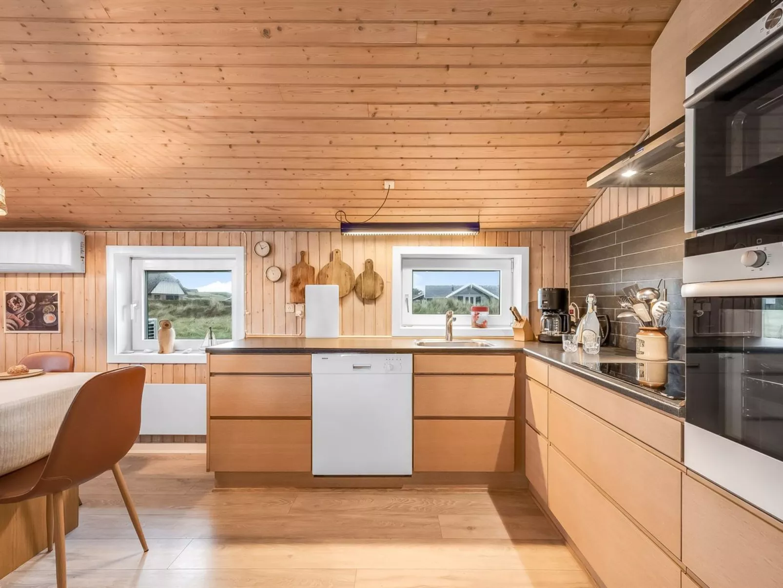 "Elnur" - 100m from the sea-Binnen