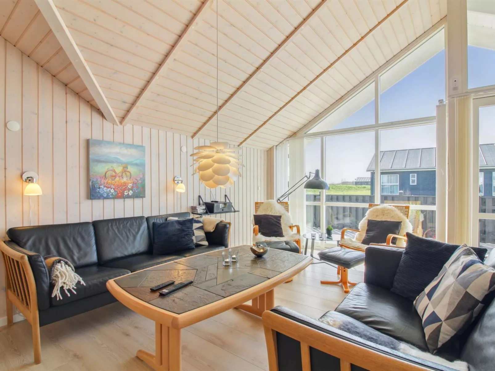 "Mirkka" - 1.5km from the sea-Binnen