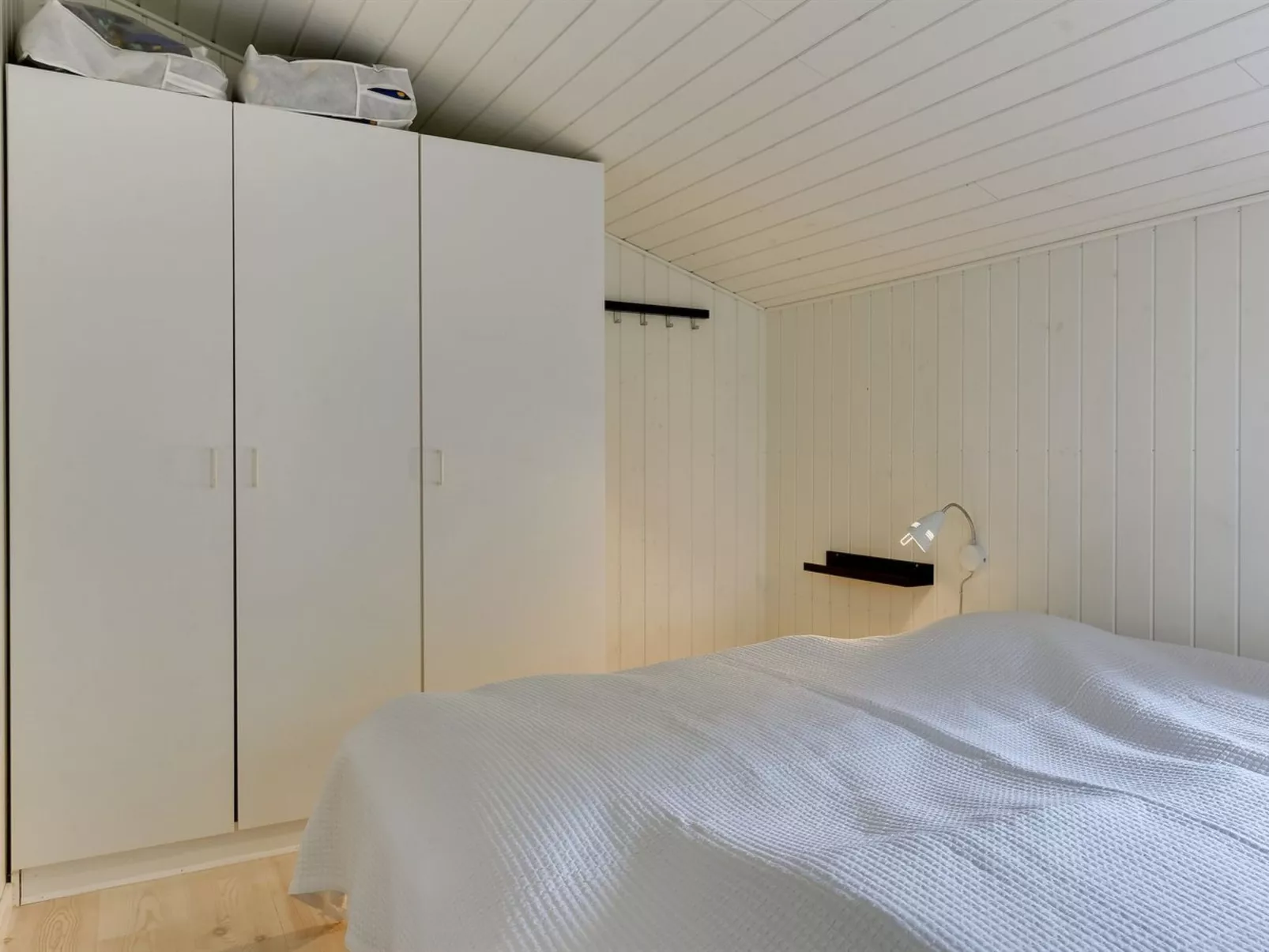 "Ajten" - 150m from the sea-Binnen