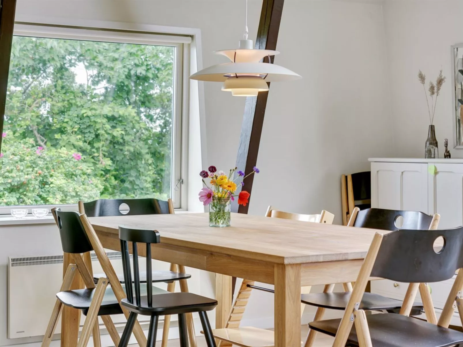 "Chayton" - 450m from the sea-Binnen