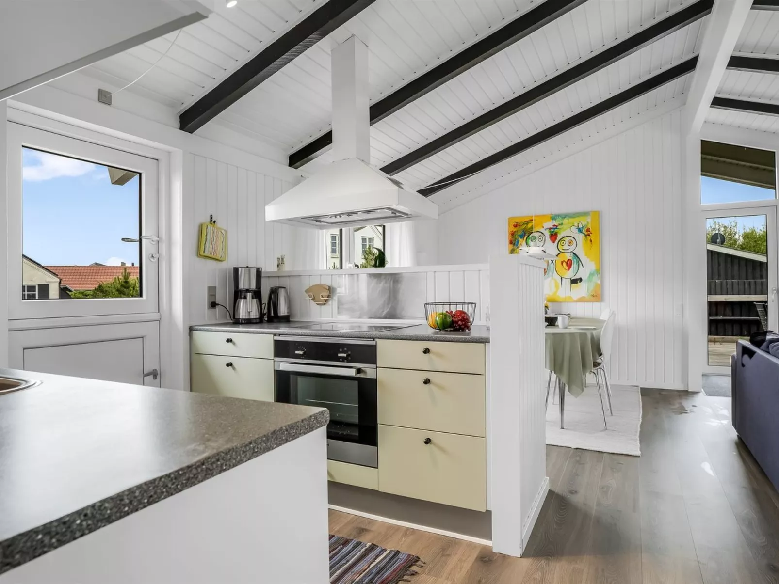 "Gerlis" - 75m from the sea-Binnen