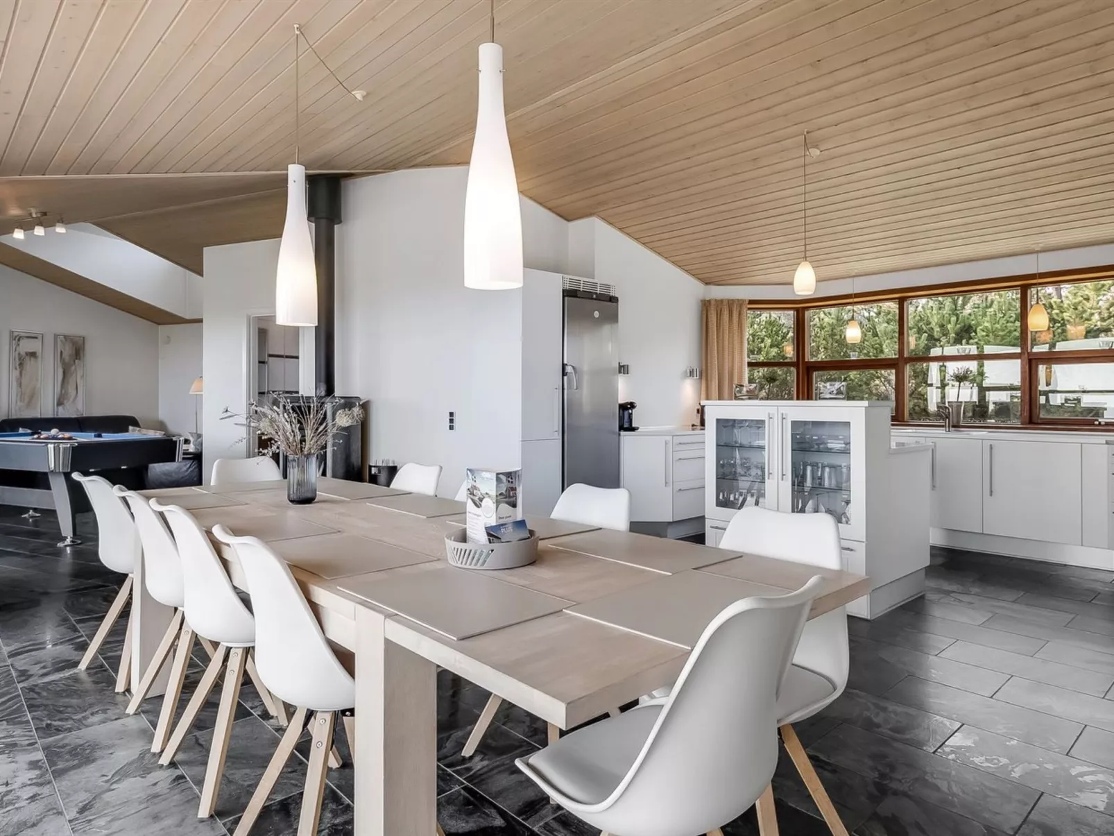 "Amundi" - 3.8km from the sea-Binnen