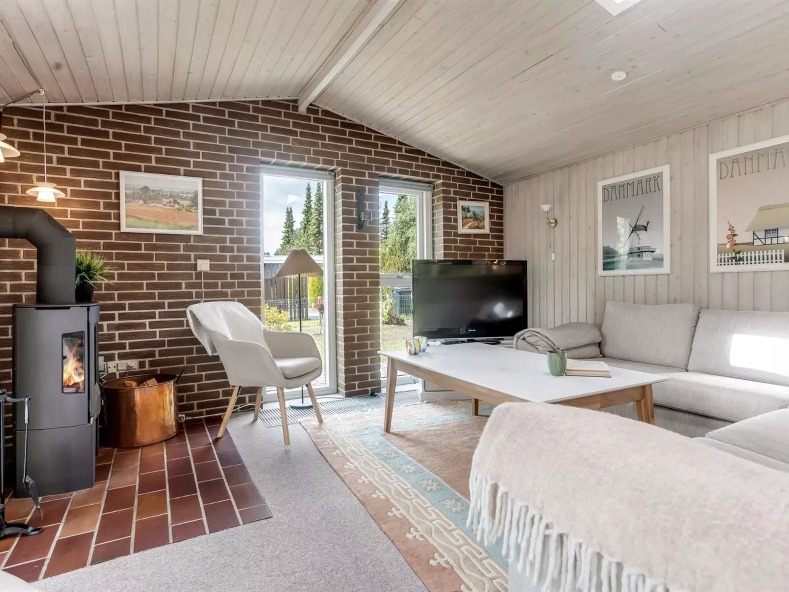 "Sessa" - 800m from the sea-Binnen